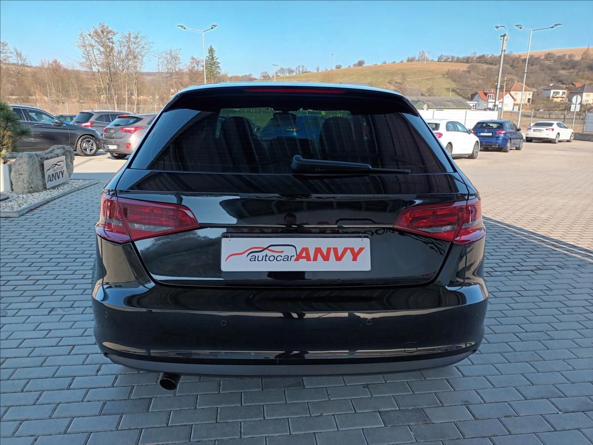 Audi A3, 1,2 TFSI,77KW,KLIMA,PARKING - fotka 6