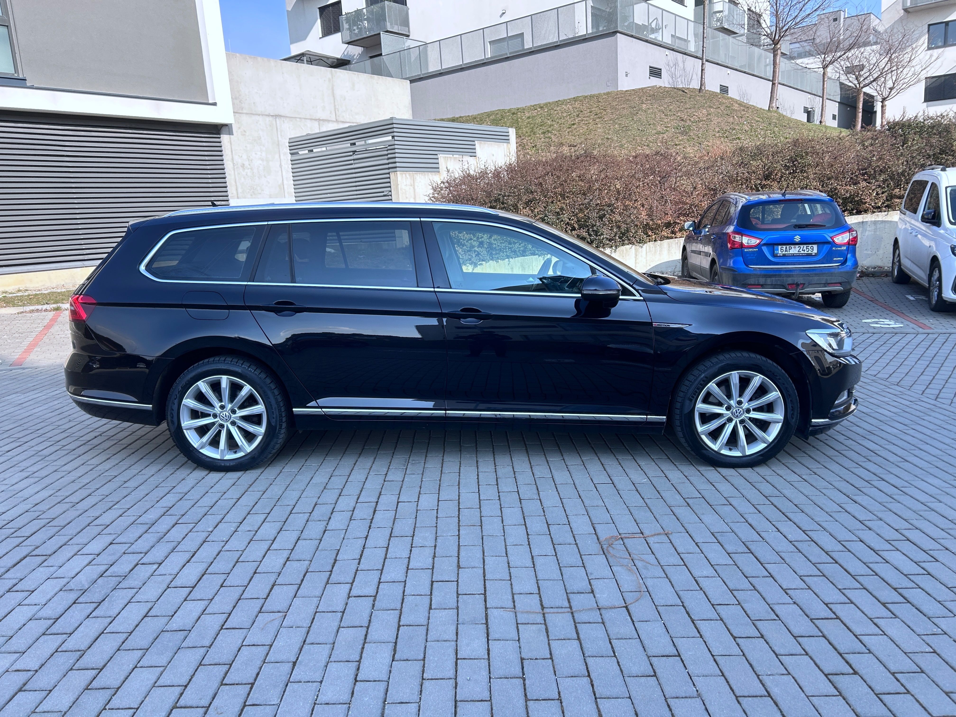 Volkswagen Passat, 2,0 TDI, 4Motion, 140kW - fotka 4