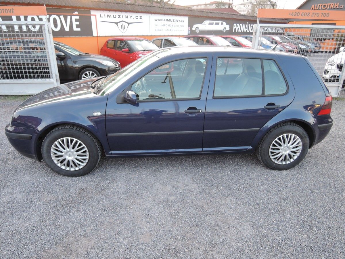 Volkswagen Golf, 1,6 i - fotka 4