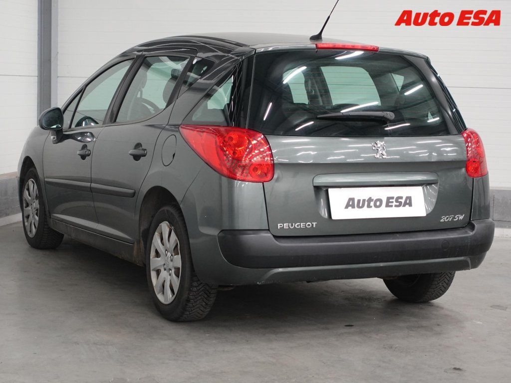 Peugeot 207, 1.6,AC - fotka 6