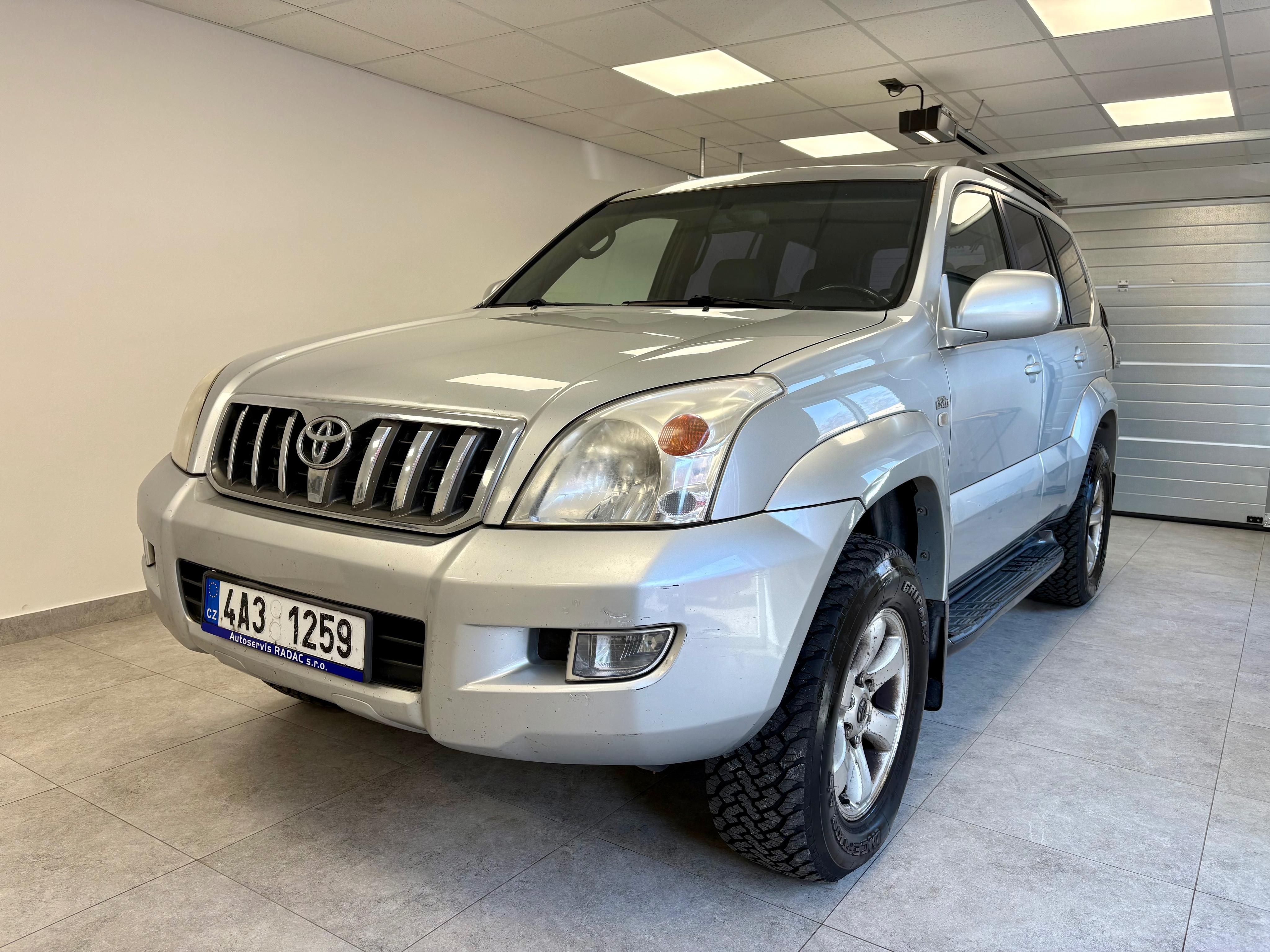 Toyota Land Cruiser, 3.0D 120KW/4x4/AUTOMAT - fotka 3