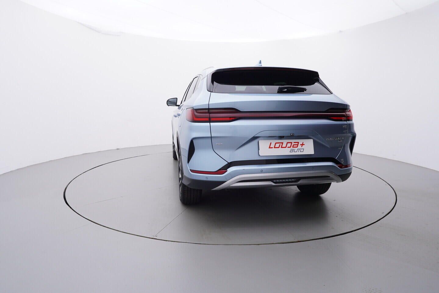 BYD Seal U, Design plg-in hybrid 238 kW - fotka 4