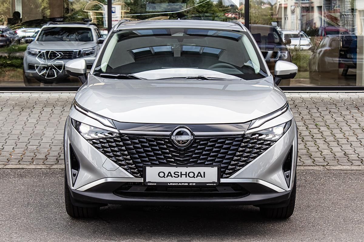 Nissan Qashqai, 1,3 DIG-T X-TRONIC N-CONNECTA - fotka 2