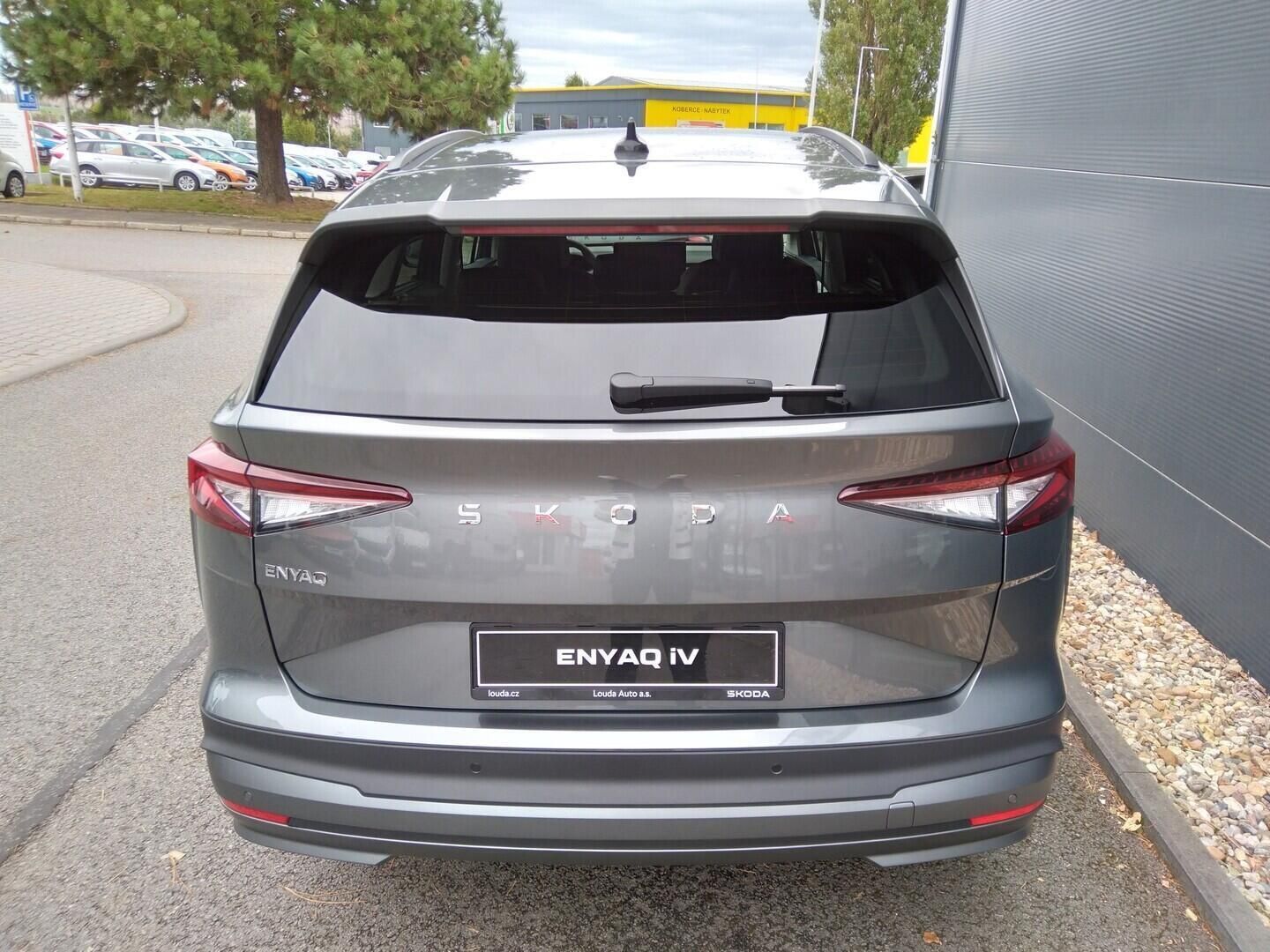 Škoda Enyaq, 50 Tour 55 kWh 125 kW - fotka 3