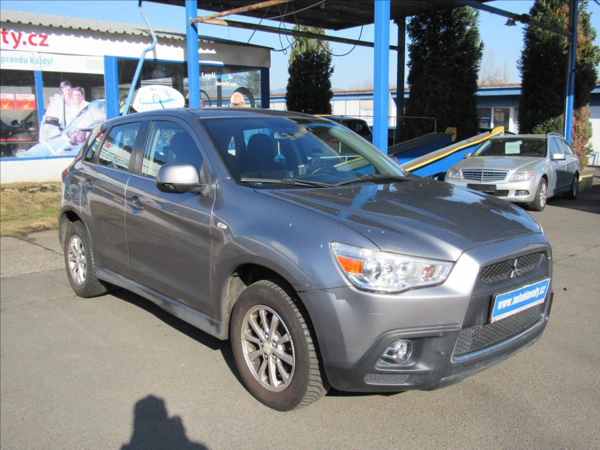 Mitsubishi ASX, 1,8 Di-D 110kW 4x4 - fotka 3