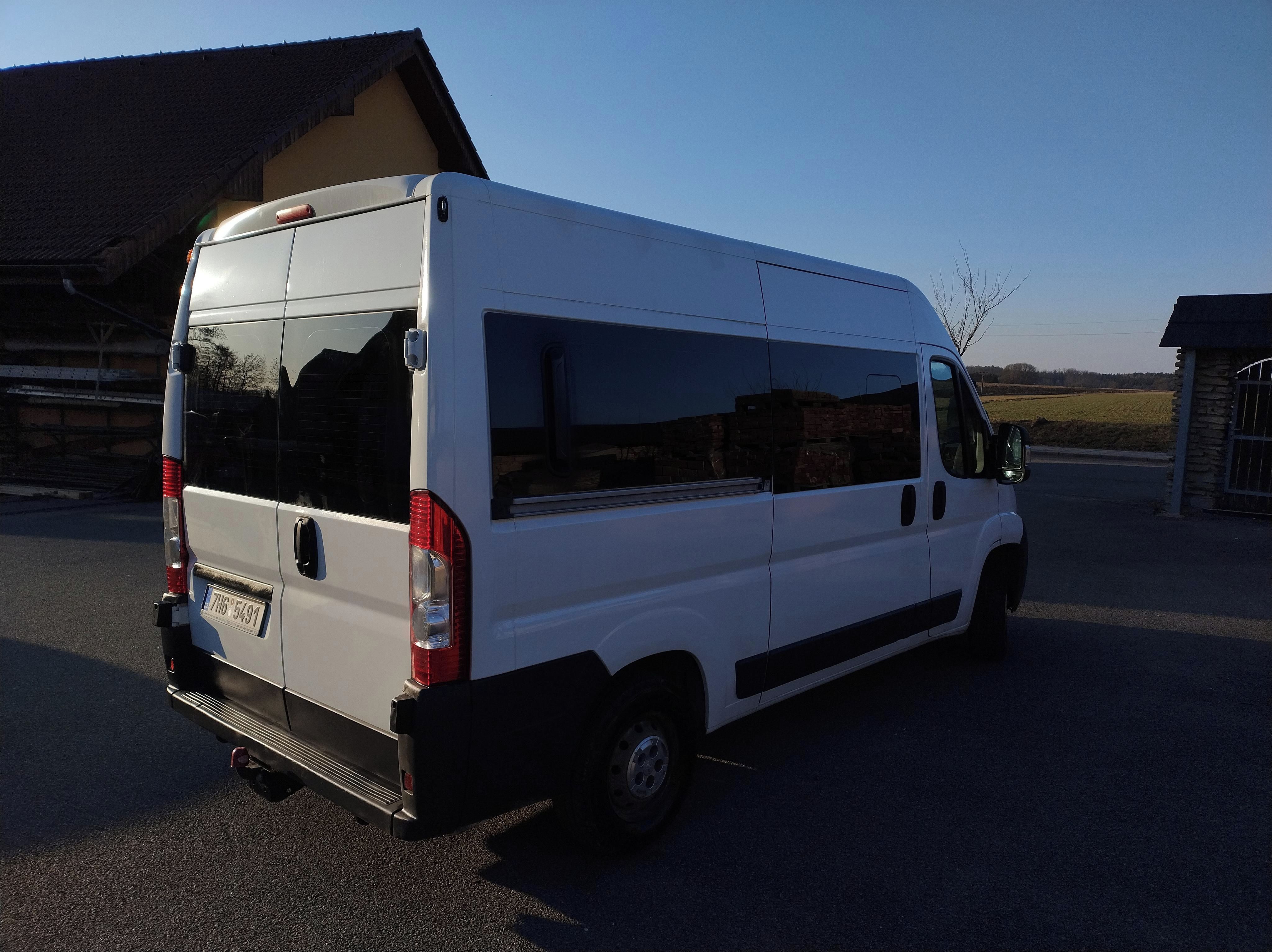 Peugeot Boxer, L2H2 9 míst s posuvem - fotka 5