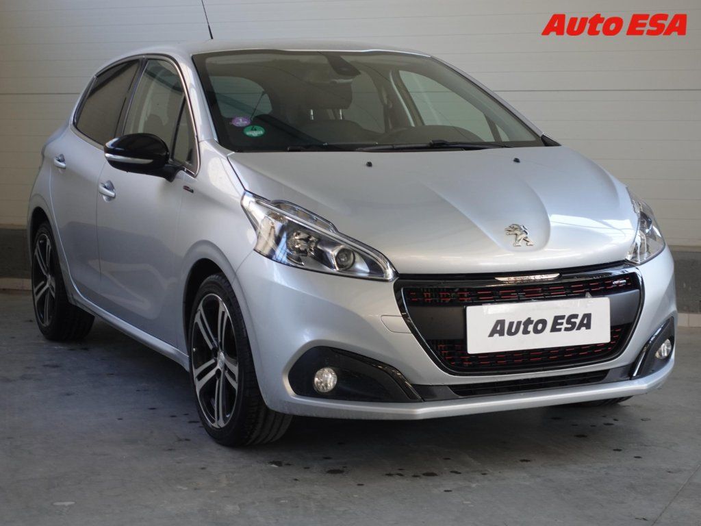 Peugeot 208, 1.2PT,GT Line,navi,TZ