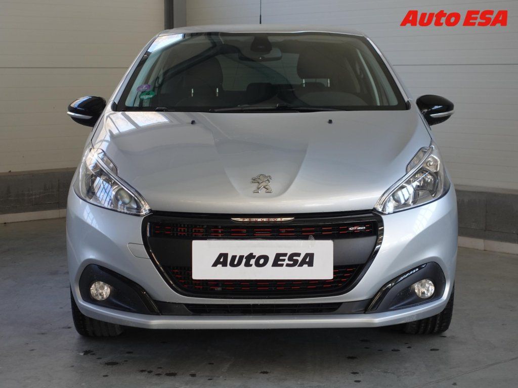 Peugeot 208, 1.2PT,GT Line,navi,TZ - fotka 2