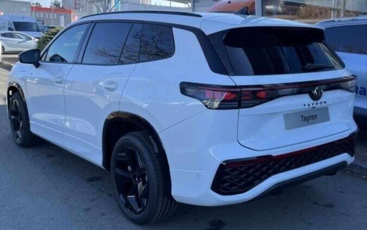 Volkswagen Tayron, R-Line 1,5 TSI eHybrid 150 kW - fotka 3