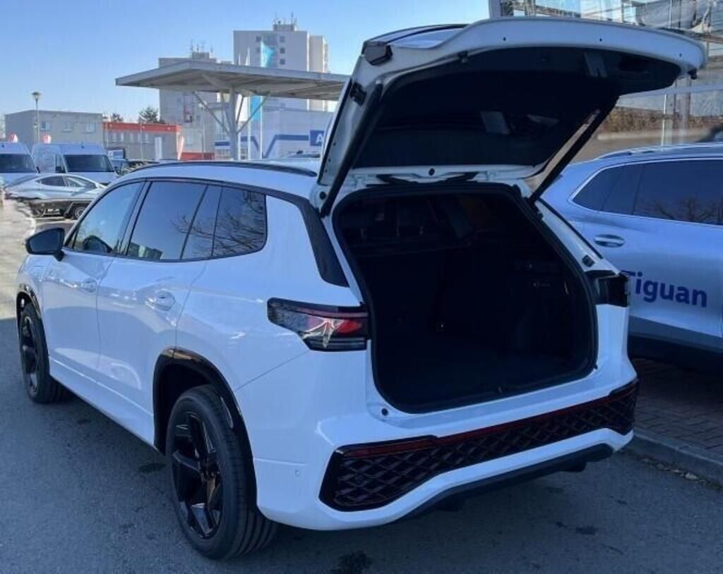 Volkswagen Tayron, R-Line 1,5 TSI eHybrid 150 kW - fotka 4