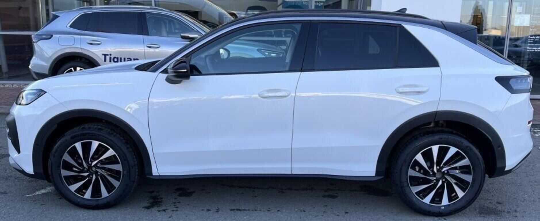 Volkswagen T-Roc, Life 1,5 eTSI 110 kW - fotka 2