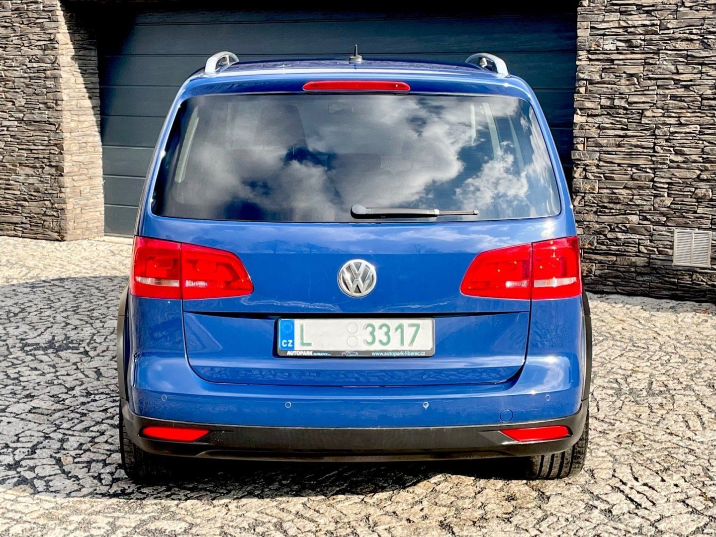 Volkswagen Touran, 1.6 TDi CROSS - fotka 5