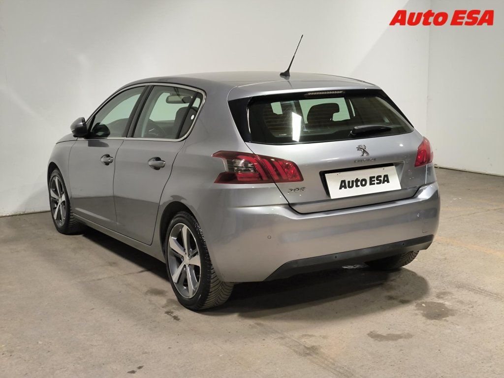 Peugeot 308, 1.2PT,Allure,navi - fotka 4