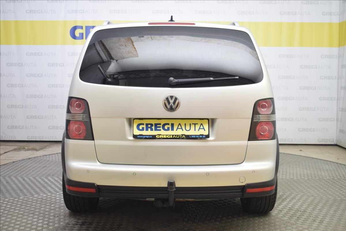 Volkswagen Touran, 1,4 TSi CROSS PR.SERVIS - fotka 4