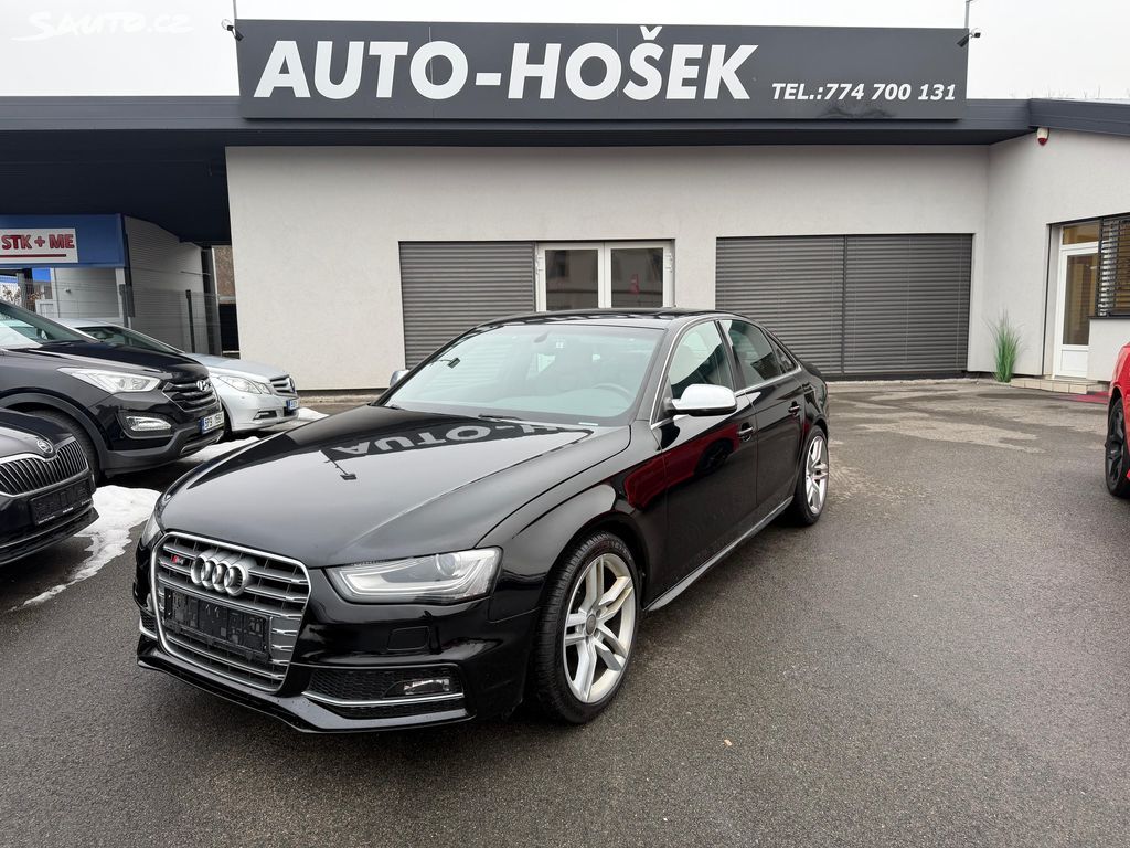 Audi S4, Manual QUATTRO