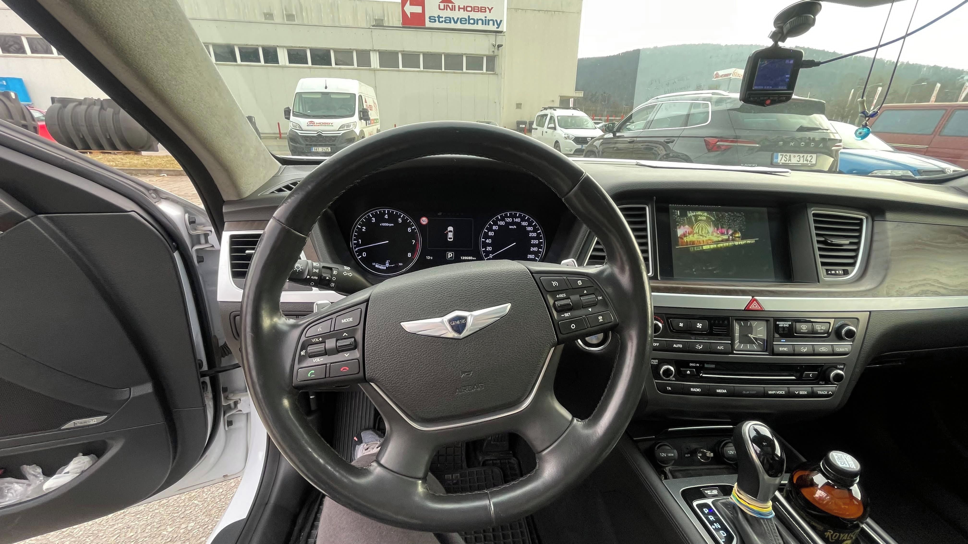 Hyundai Genesis, Hyundai Genesis, 3,8 V6 232kW - fotka 6