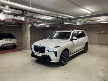 xDrive 40d/DPH/M-Paket/záruka