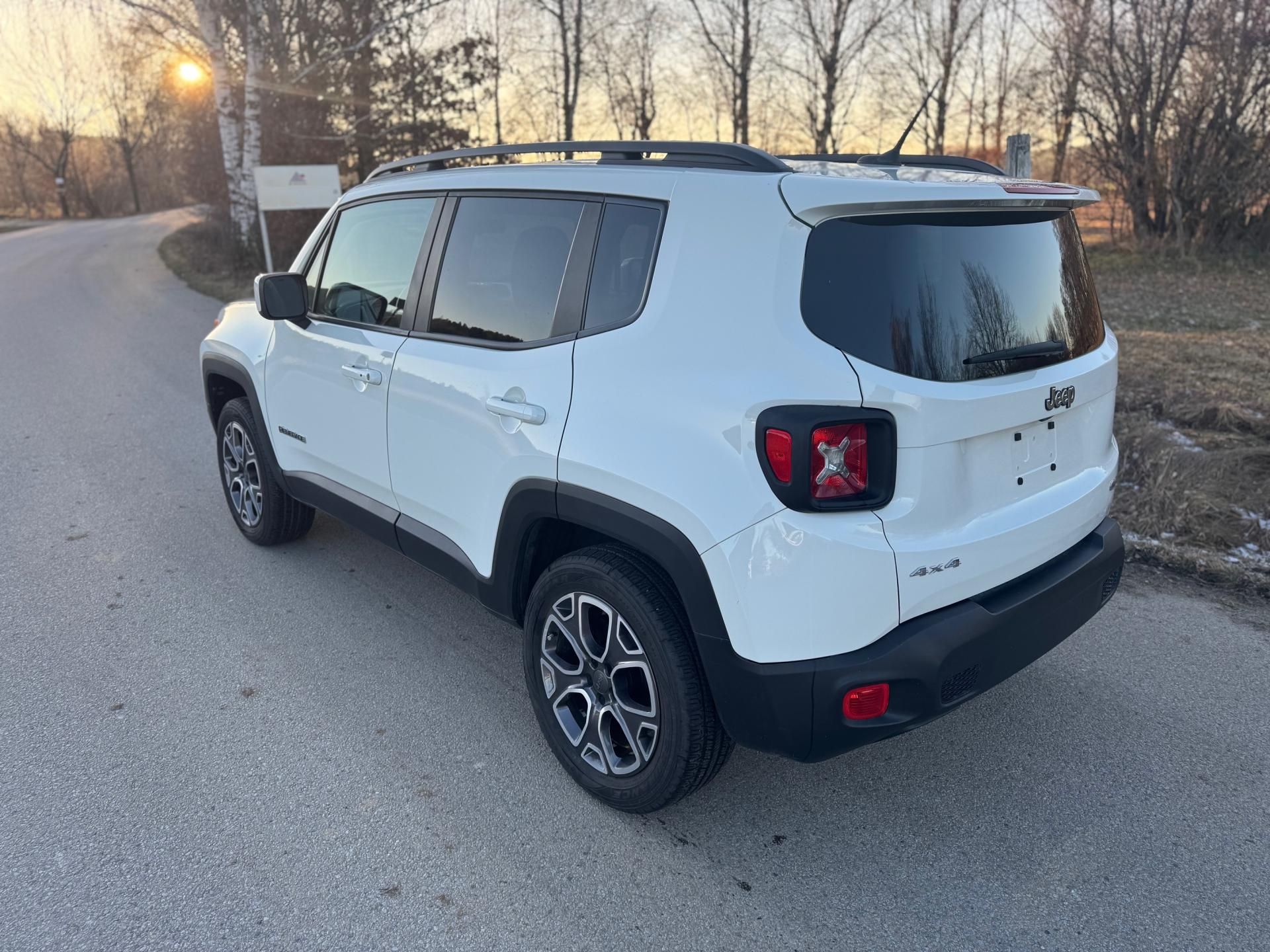 Jeep Renegade, 2.4 AUTOMAT 4x4,SERVISNÍ KNIHA - fotka 6