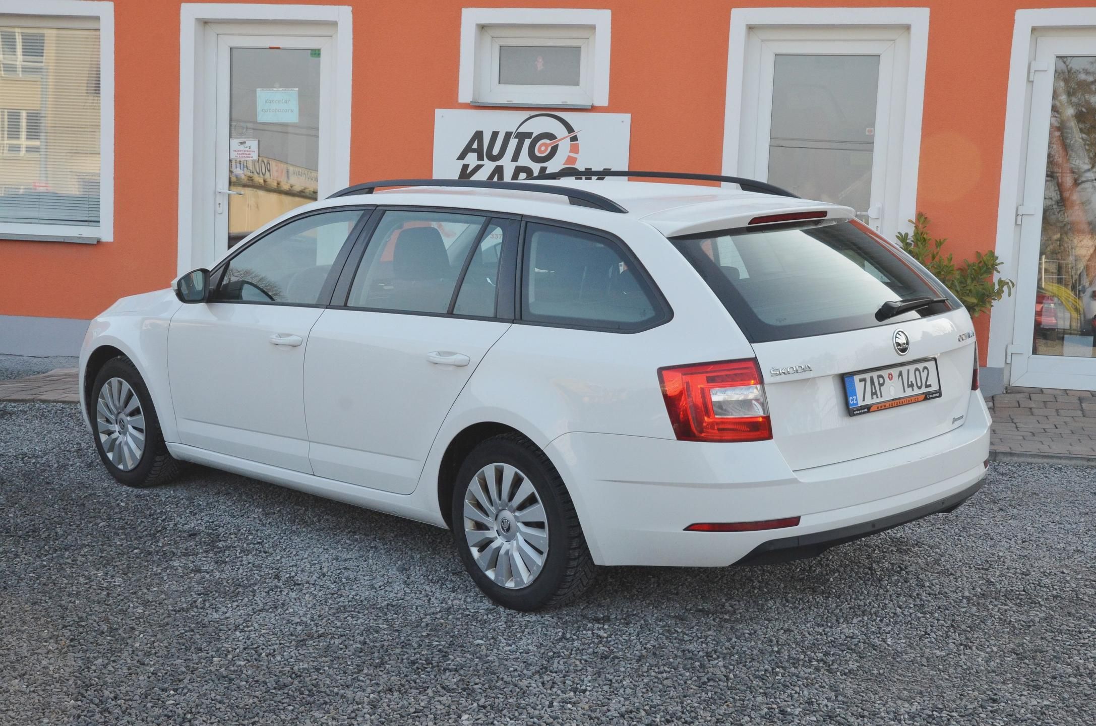 Škoda Octavia, 1.6 TDi 85kW / ČR / 1. MAJITEL - fotka 4