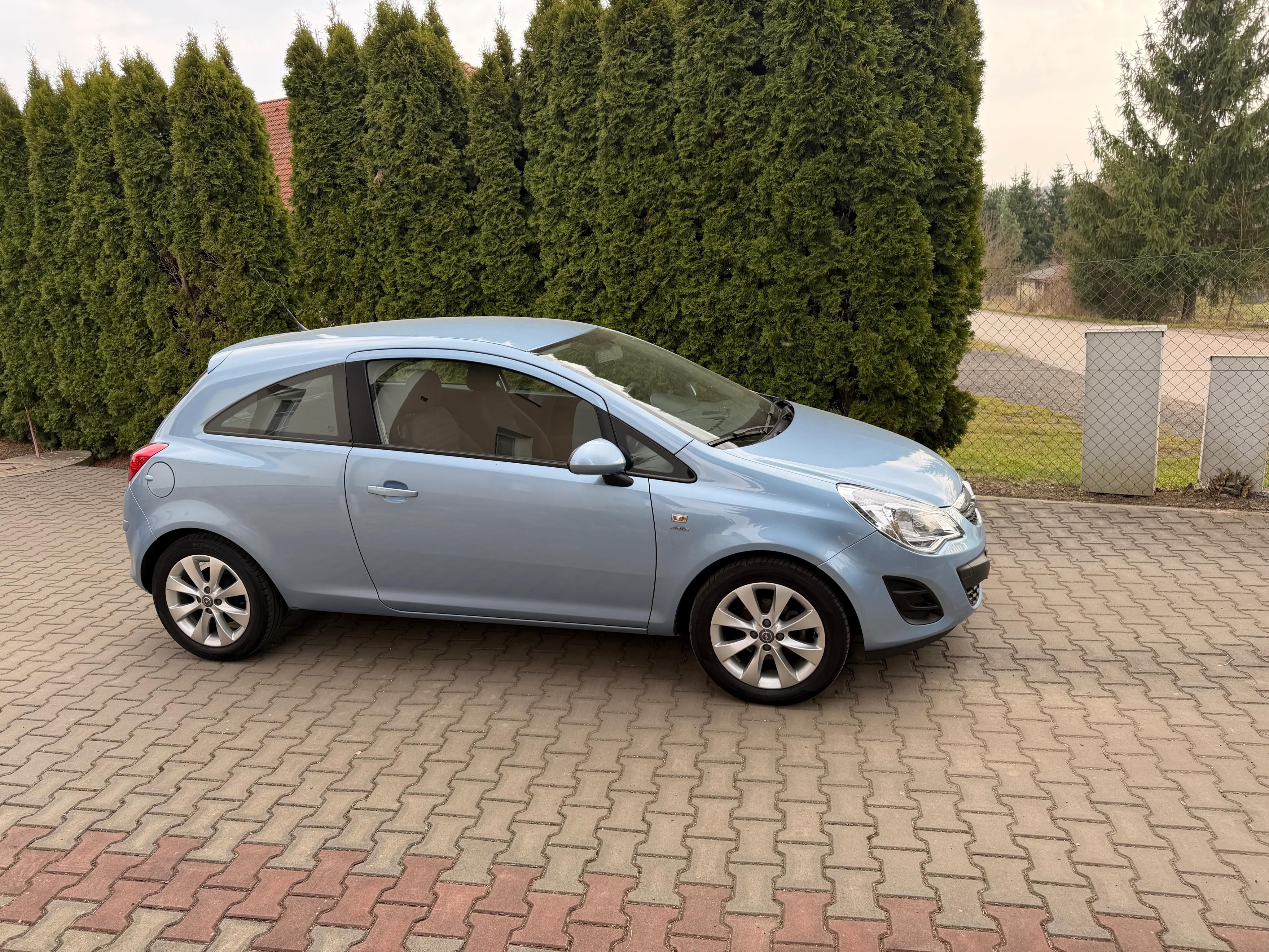 Opel Corsa, 1,4i/64kw pravid.servis Tažné - fotka 2