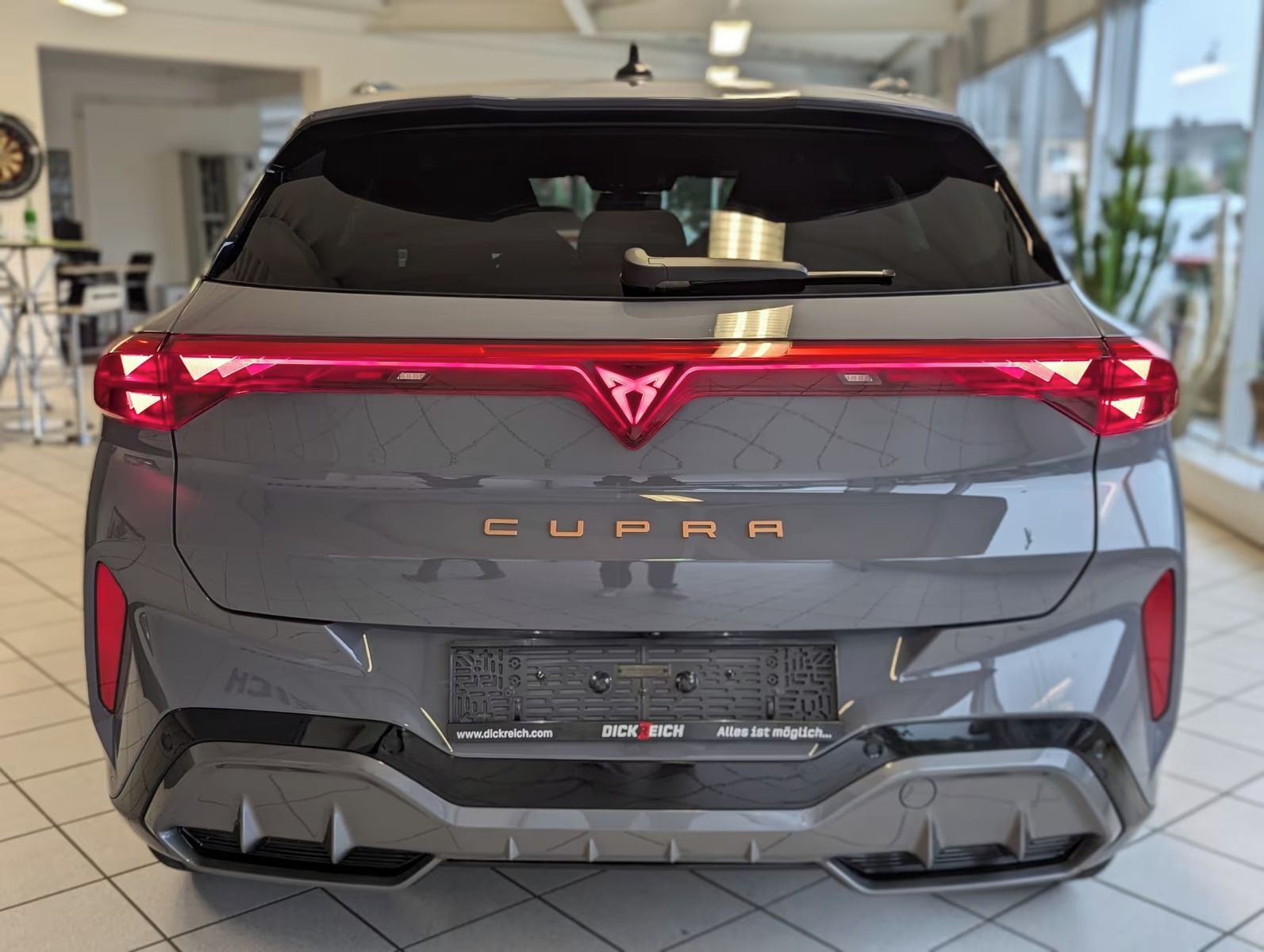 Cupra Terramar, VZ 2.0 TSI 265 DSG 4WD - fotka 5
