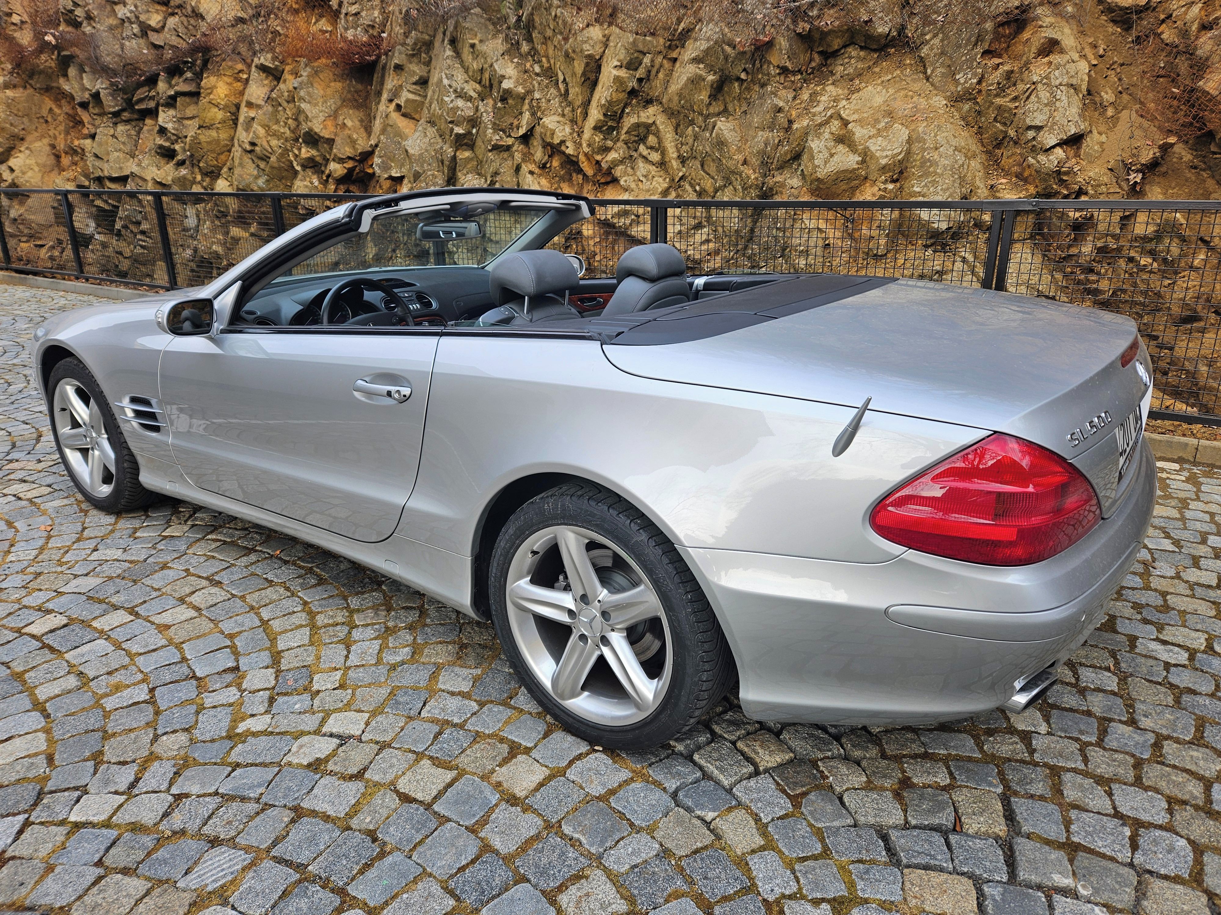 Mercedes-Benz SL, SL 500 ORIG. 20.850 km - fotka 4