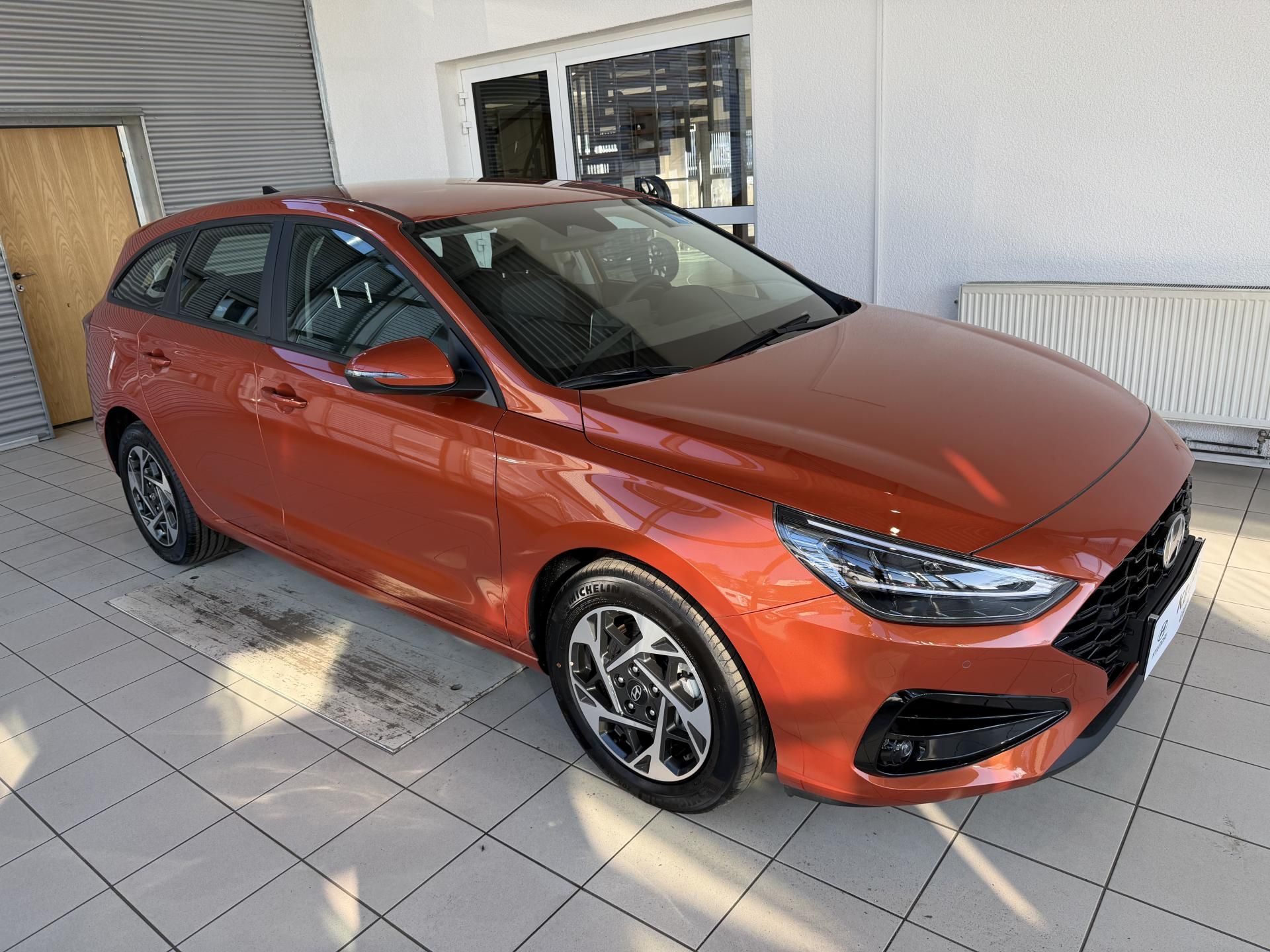 Hyundai i30, 1.0T-GDi 74kW Comfort AT - fotka 6