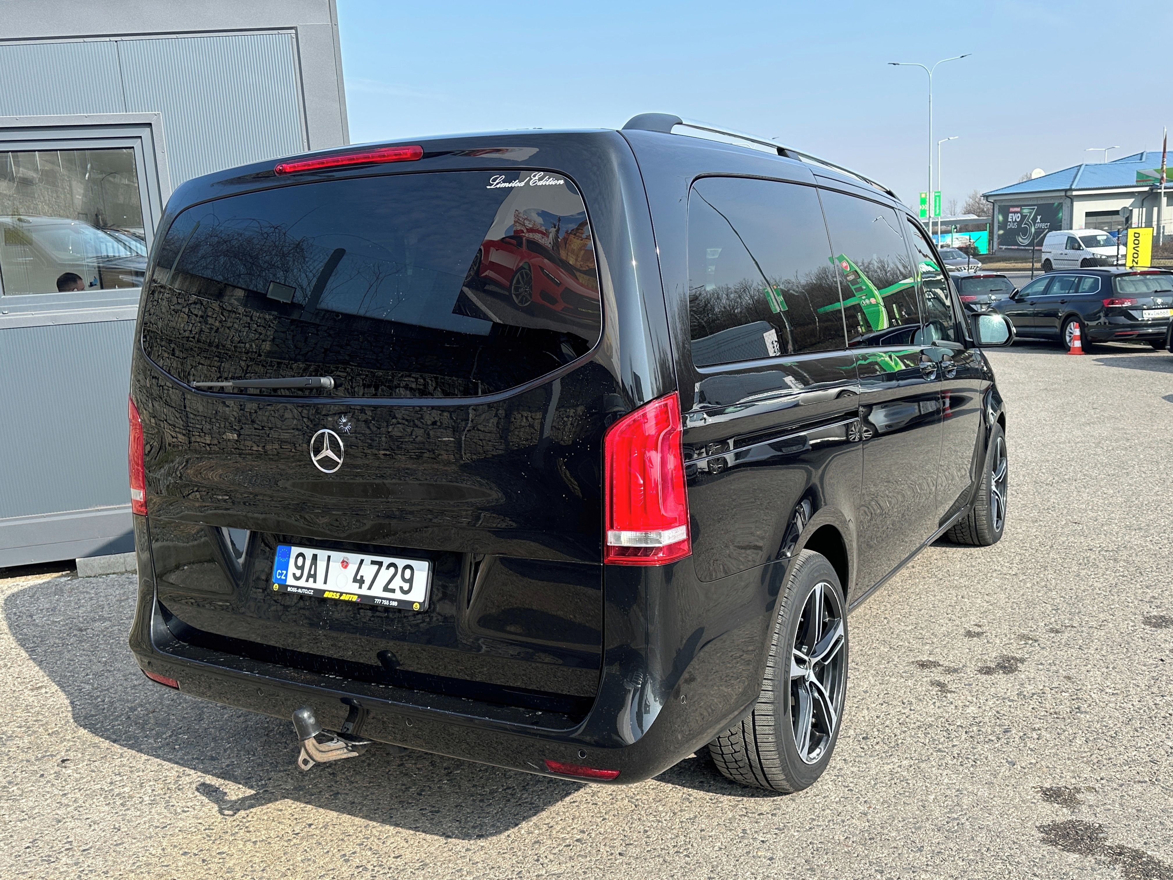 Mercedes-Benz Třídy V, Mercedes-Benz V 220 2016 - fotka 6