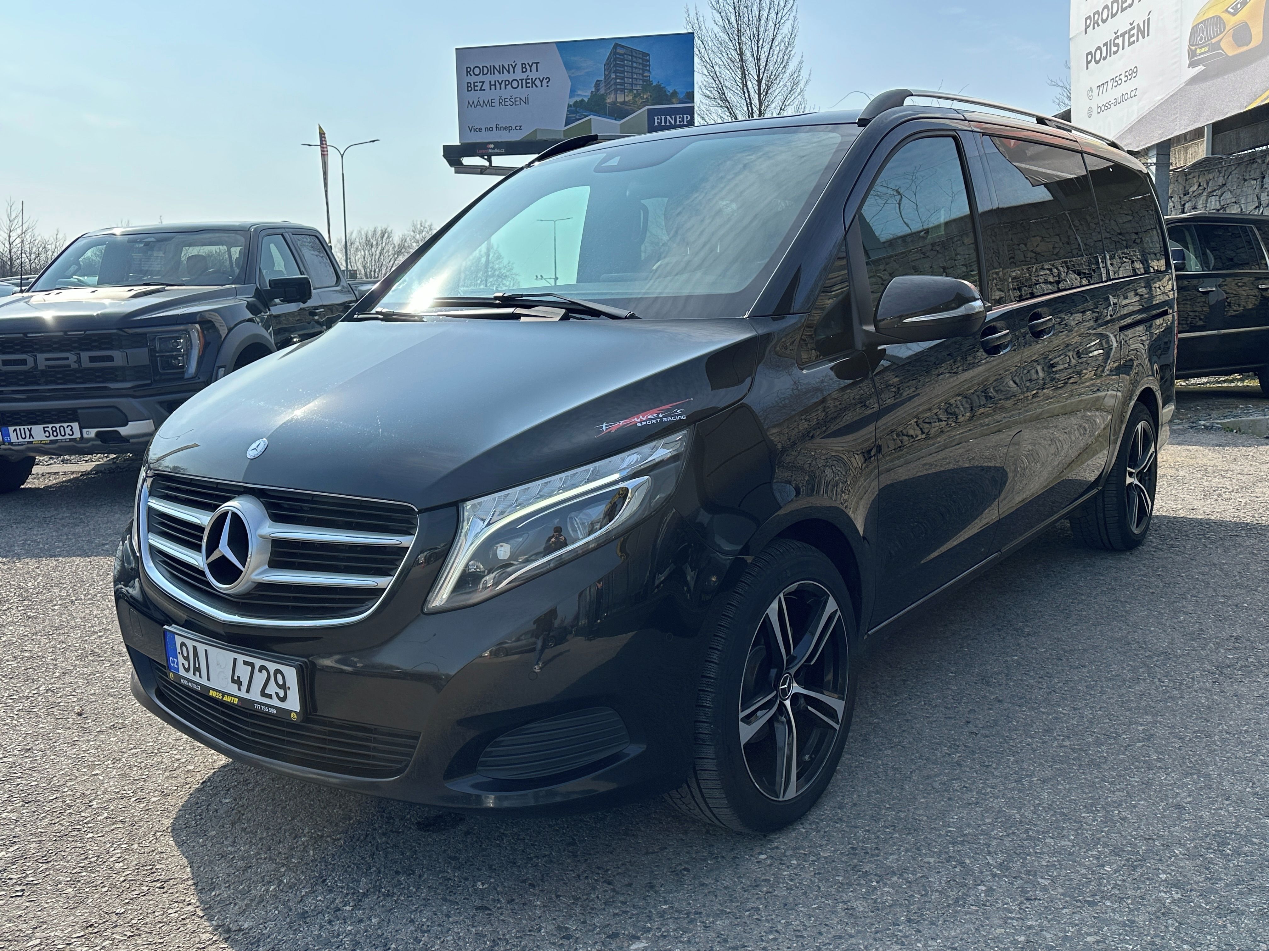 Mercedes-Benz Třídy V, Mercedes-Benz V 220 2016 - fotka 3