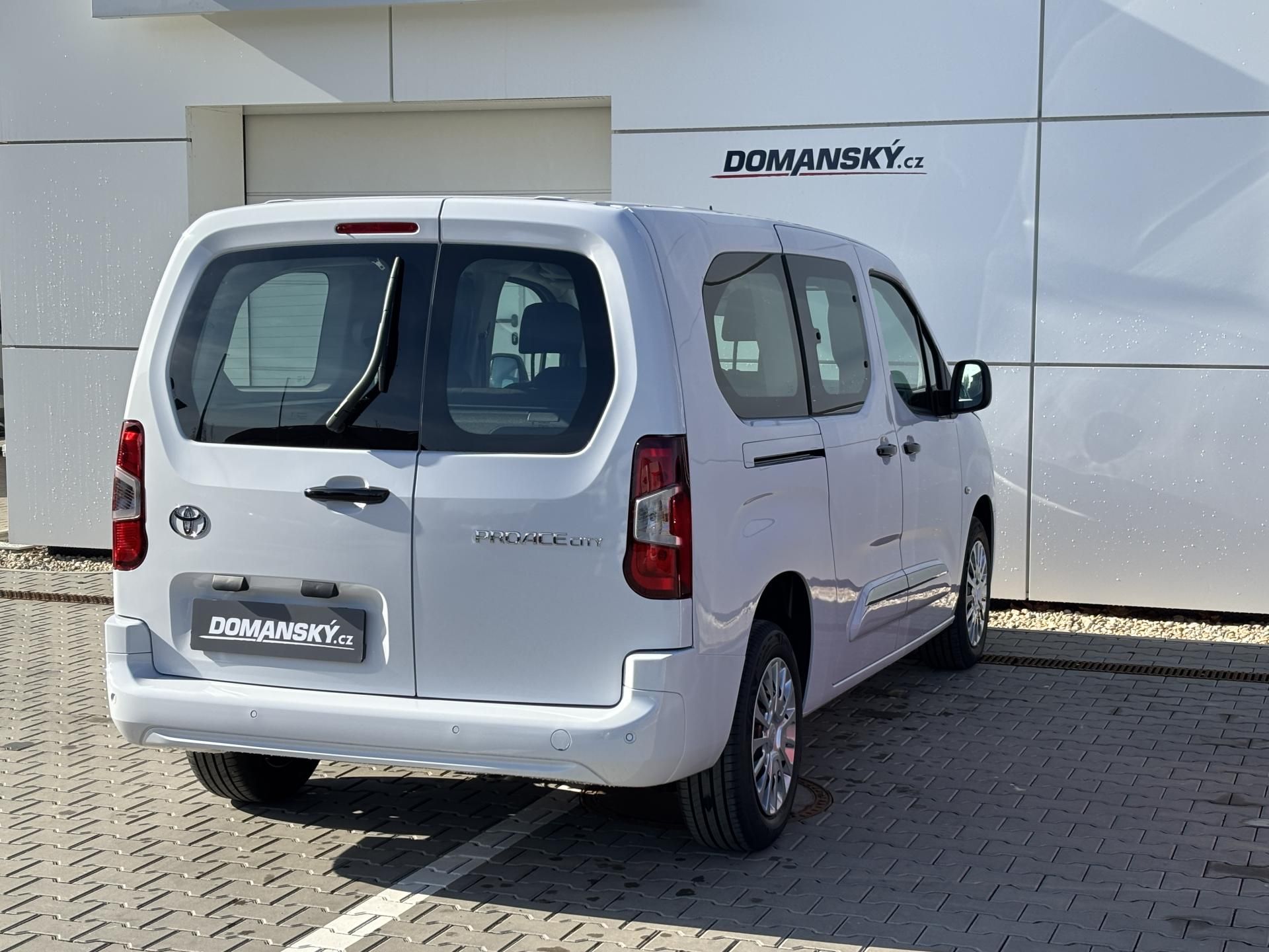 Toyota Proace City Verso, LONG BUSINESS 1,5D MAN6 - fotka 4