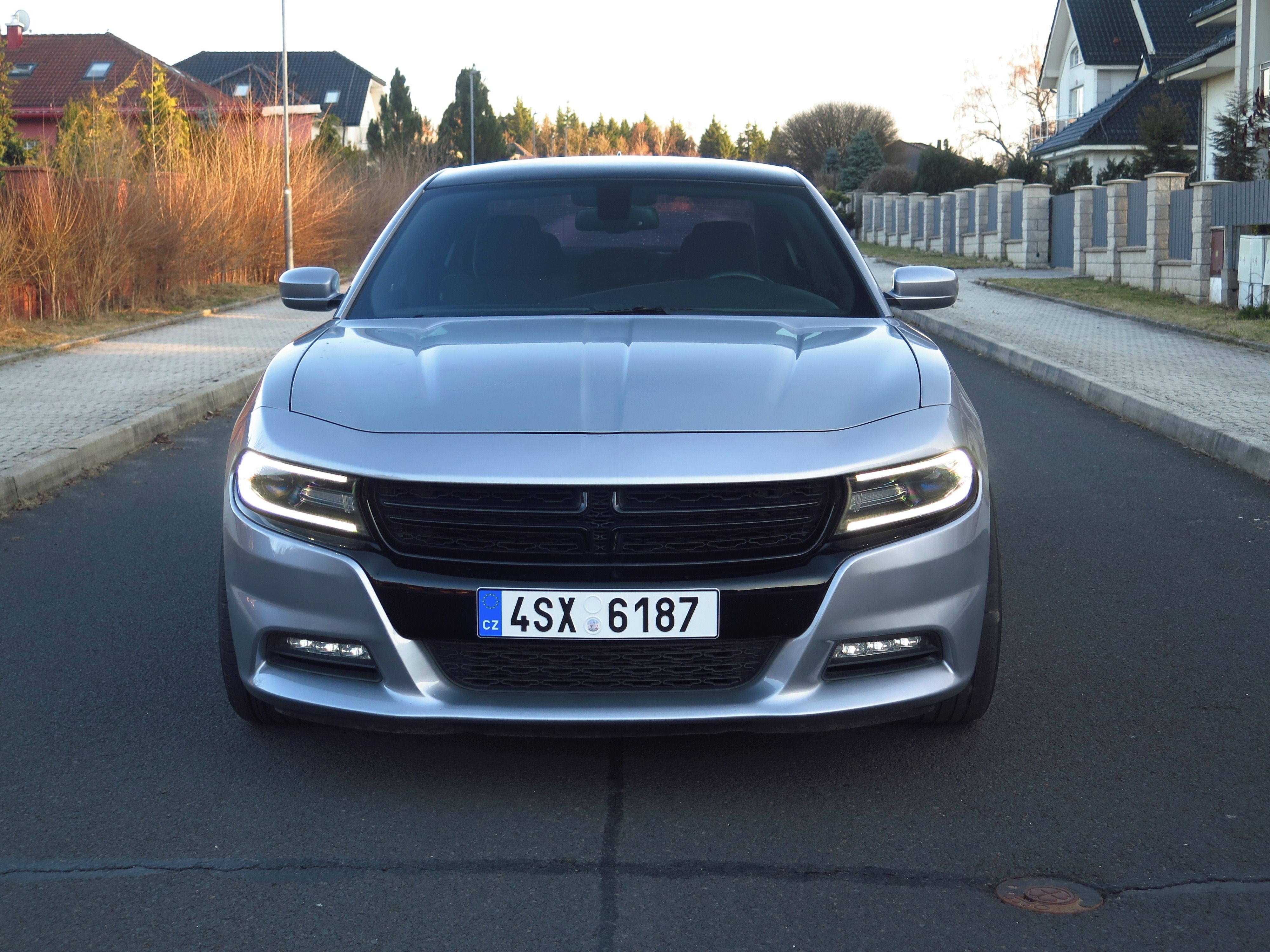 Dodge Charger, 3.6 V6 4x4 - DPH - po servisu - fotka 3