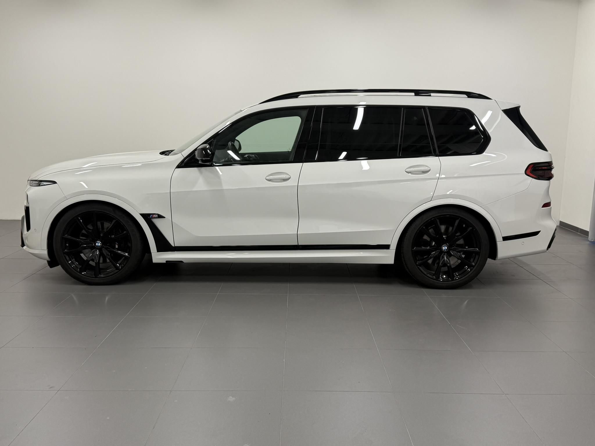 BMW X7, X7 M60i xDrive - fotka 3