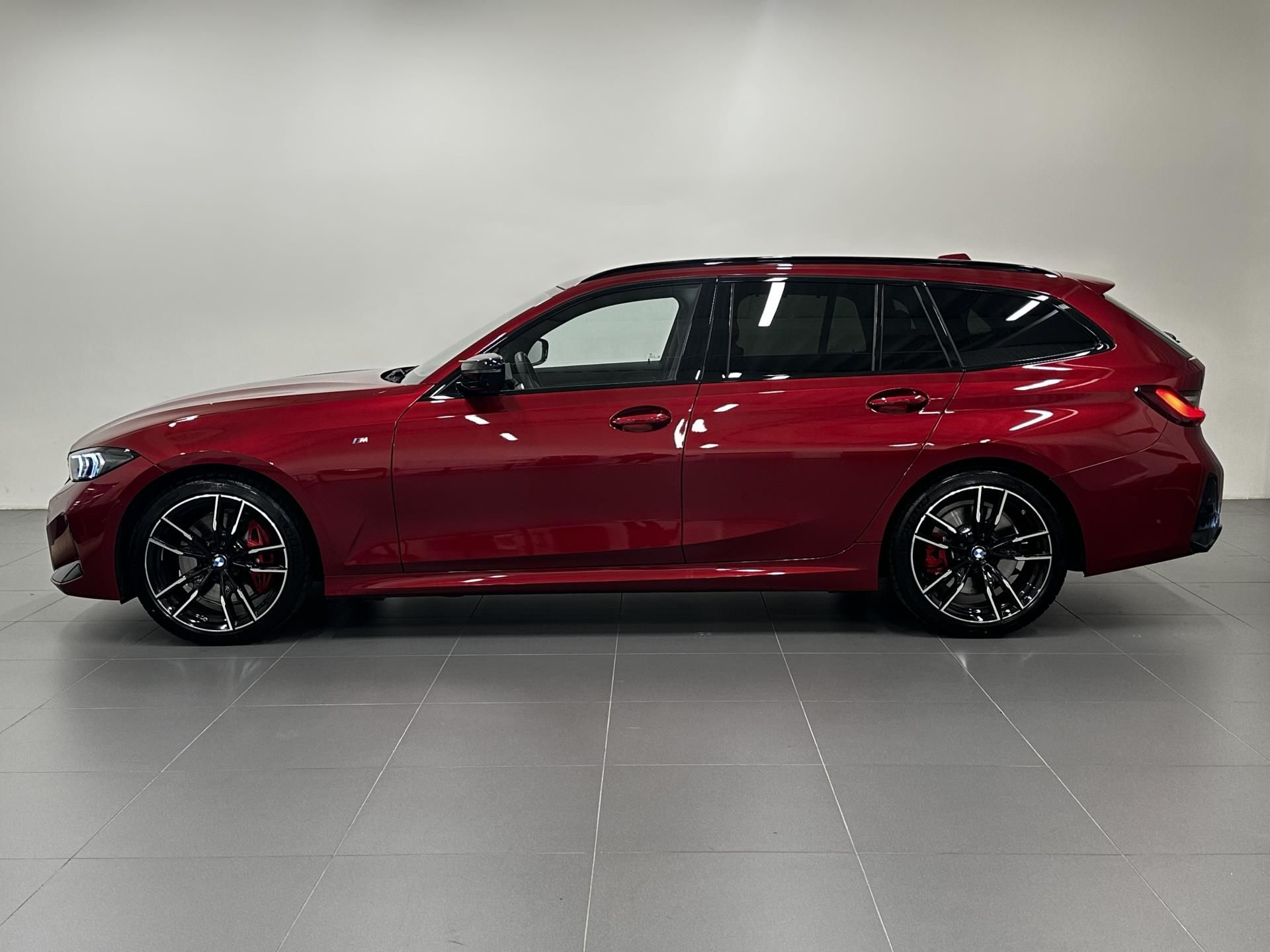 BMW Řada 3, M340i xDrive Touring - fotka 3