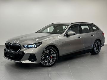 530e xDrive Touring