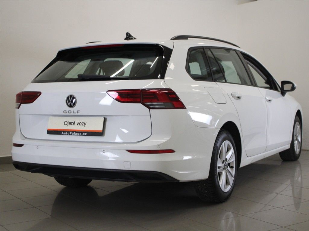 Volkswagen Golf, 1,5 TSI Life Variant 151tkm.ČR - fotka 3
