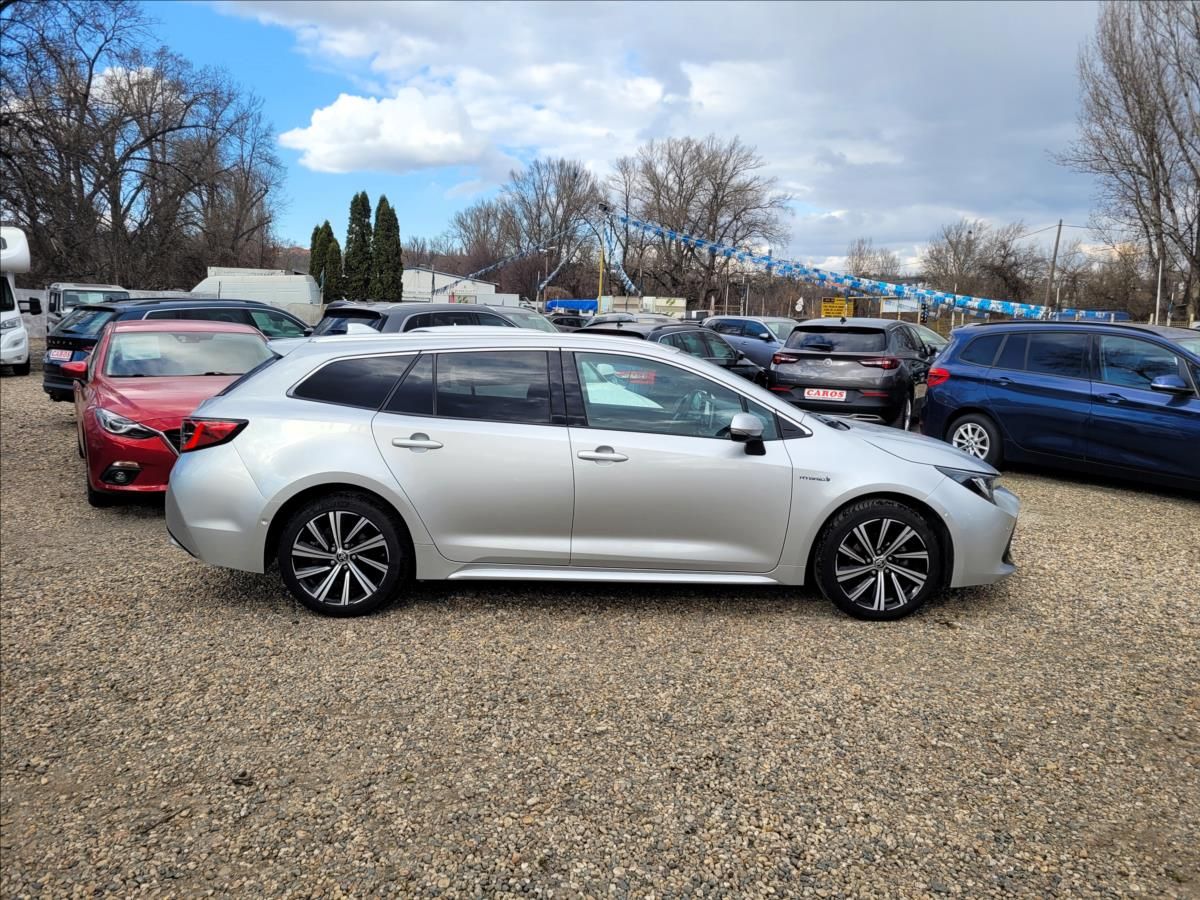 Toyota Corolla, 1,8 Hybrid,STYLE,kůže,výhřev - fotka 4