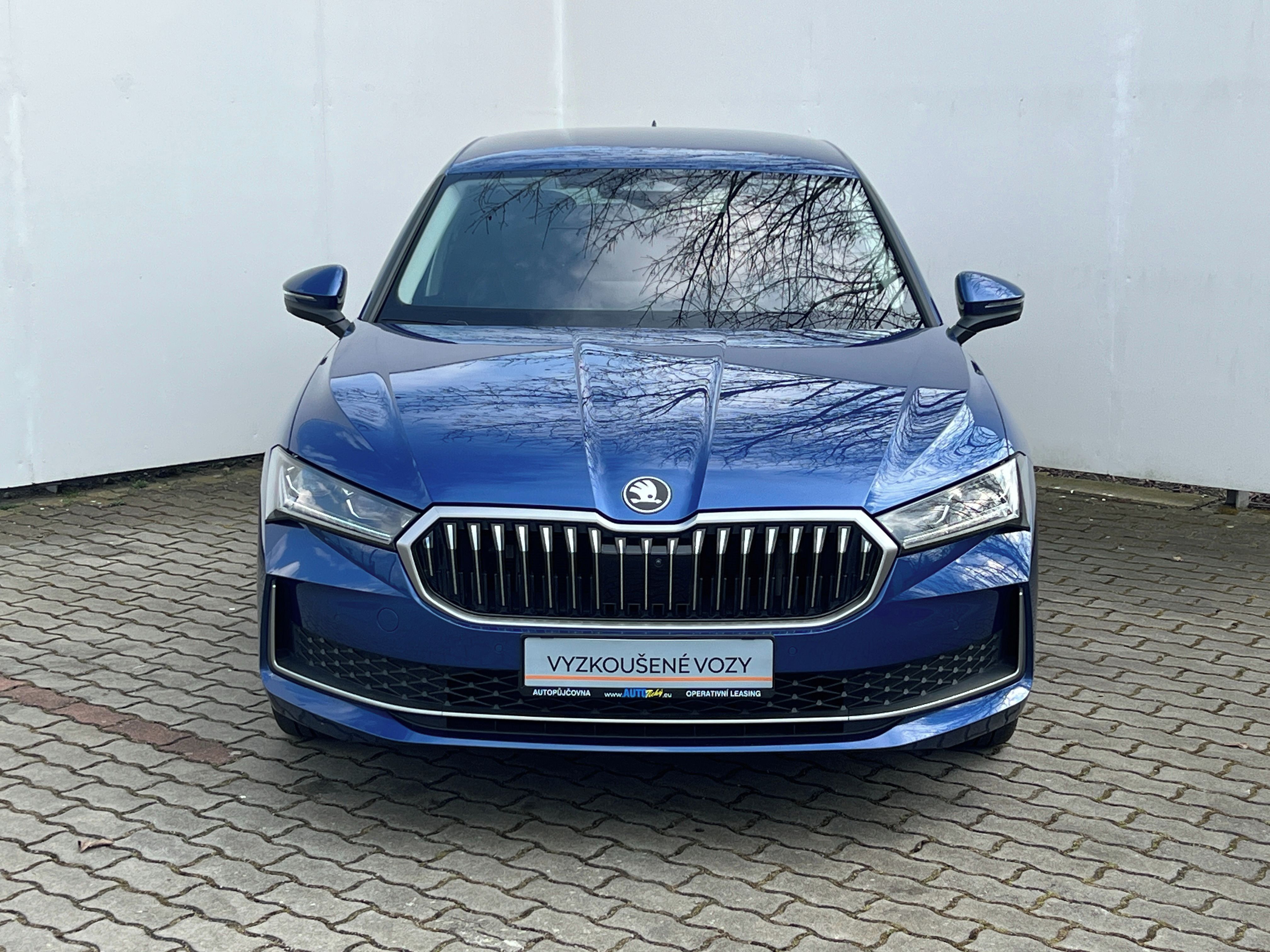 Škoda Superb, 2,0 TDI 110kW L&K DSG 7 - fotka 2
