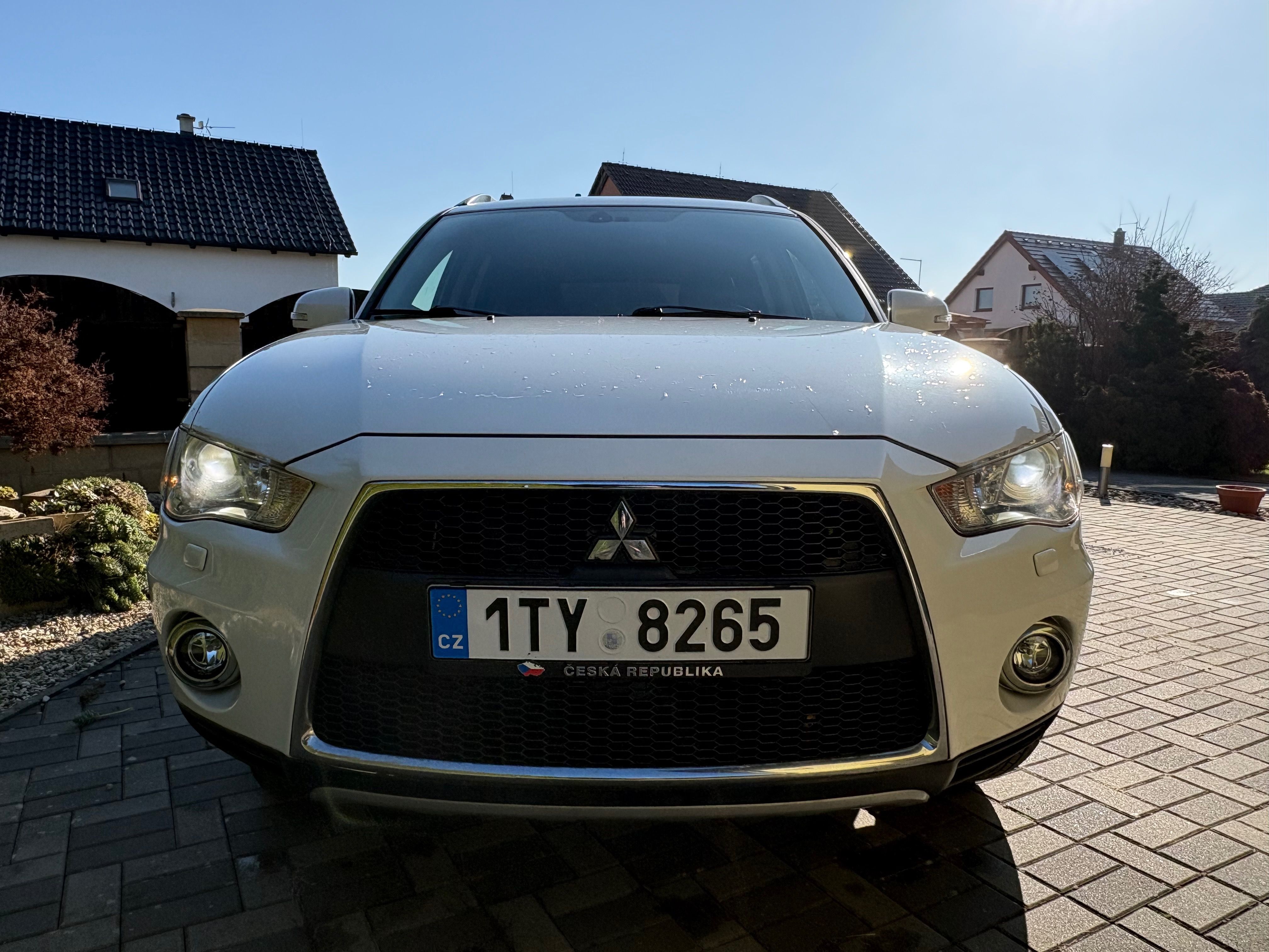 Mitsubishi Outlander, Mitsubishi Outlander 2.2 DI-D - fotka 3