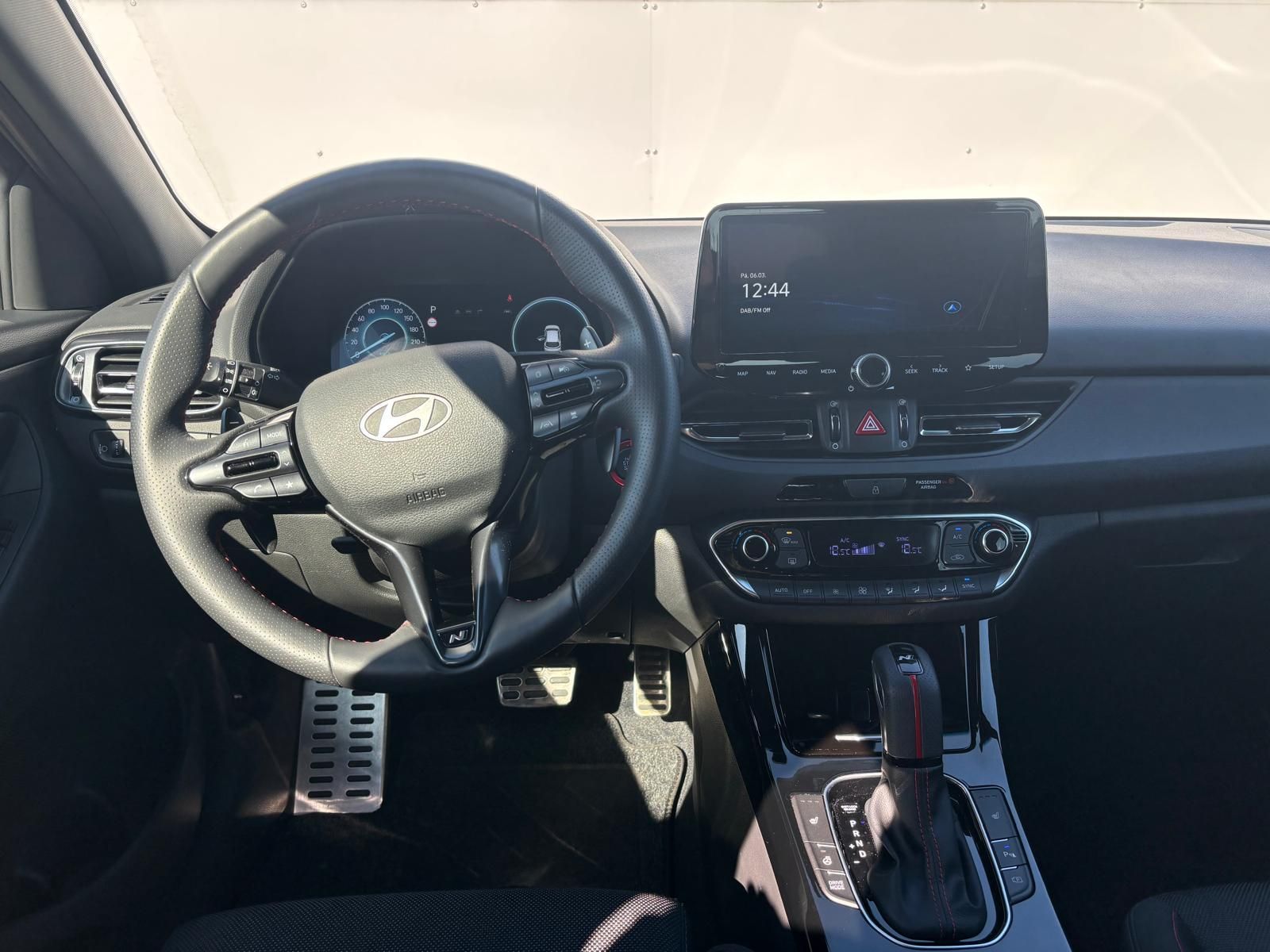 Hyundai i30, 1.5 T-GDI MHEV DCT N-Line - fotka 5