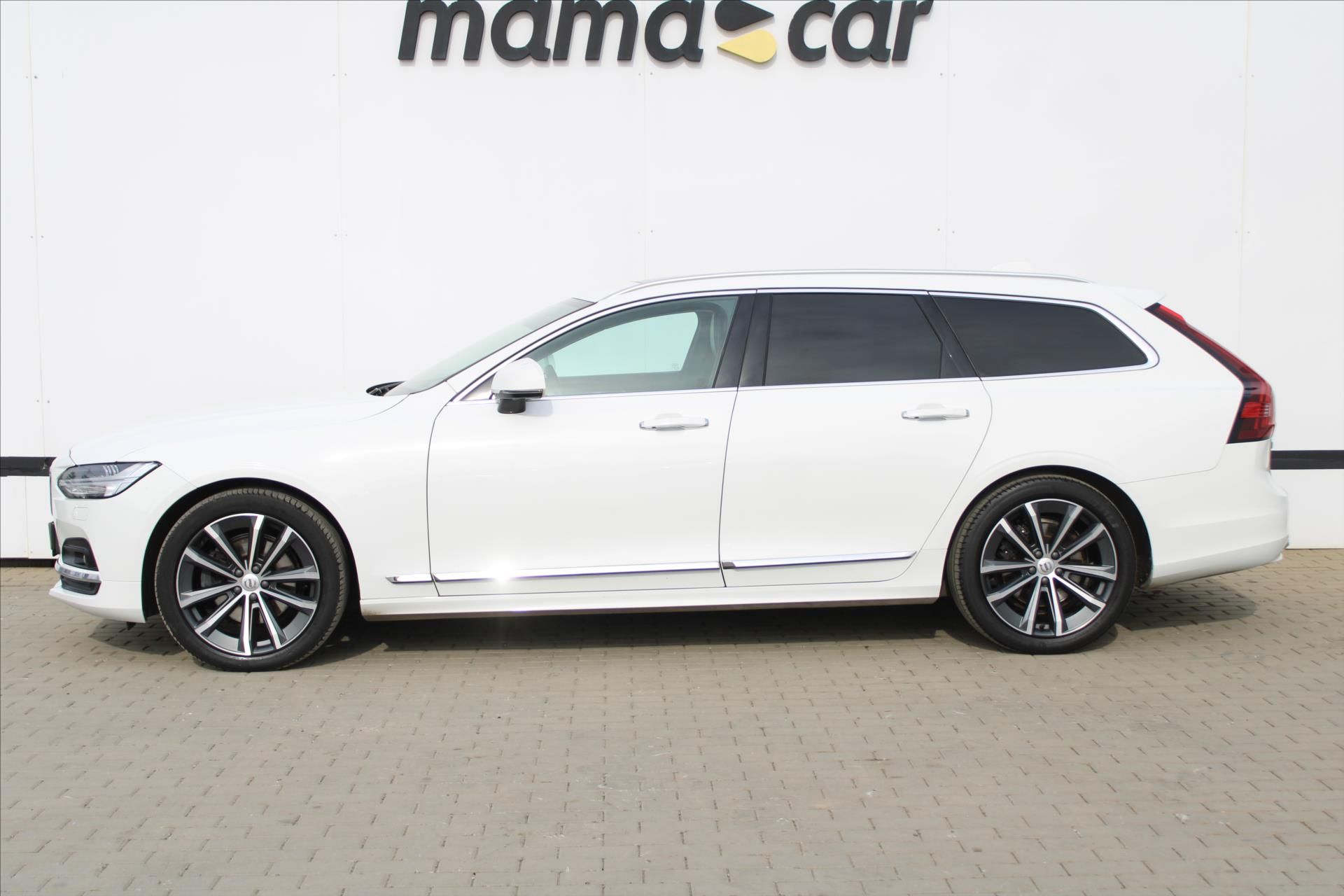Volvo V90, 2.0 B5 173kW AWD INSCRIPTION - fotka 4