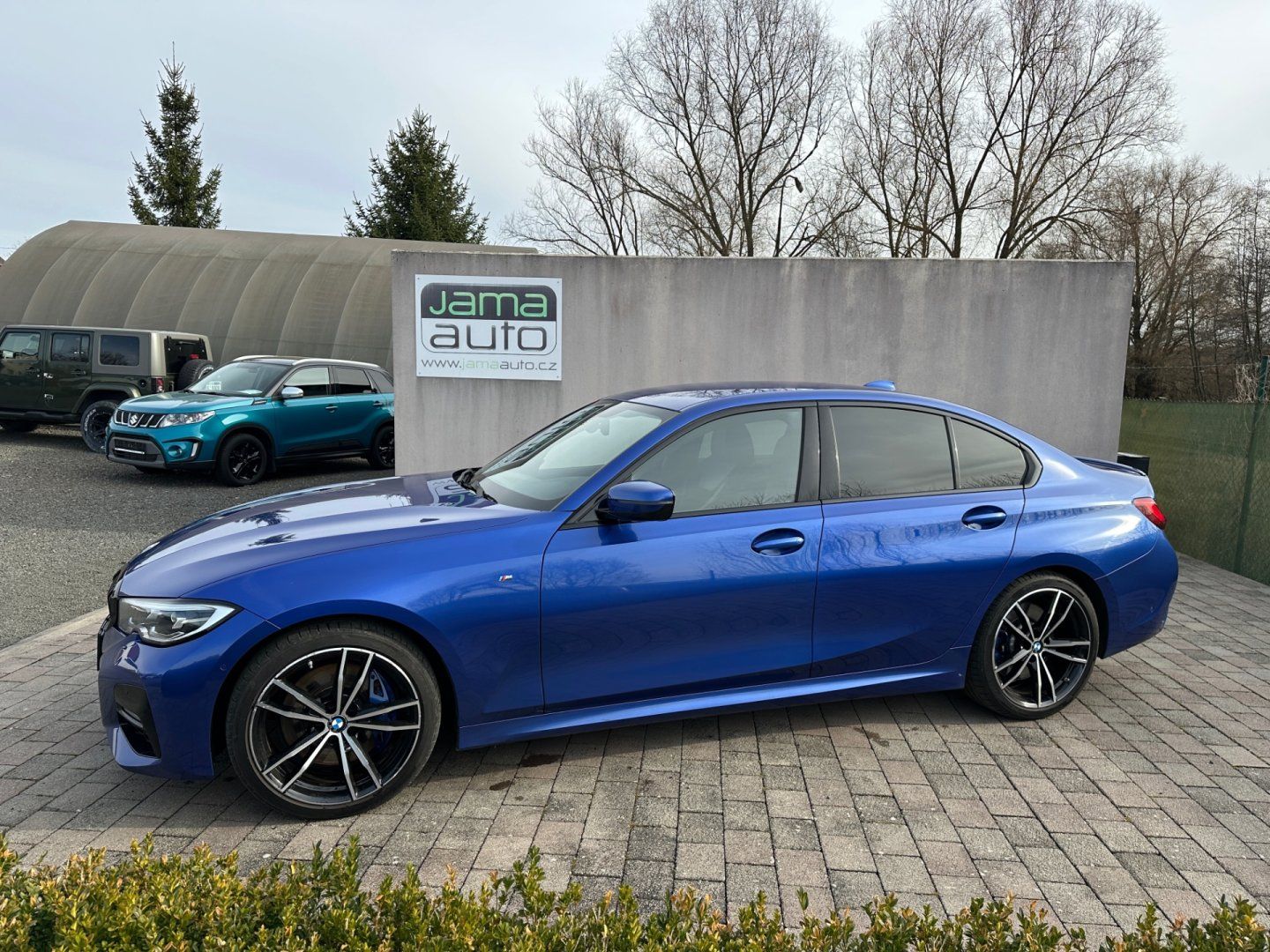 BMW Řada 3, 320D 140kW  X-Drive M-Packet - fotka 3