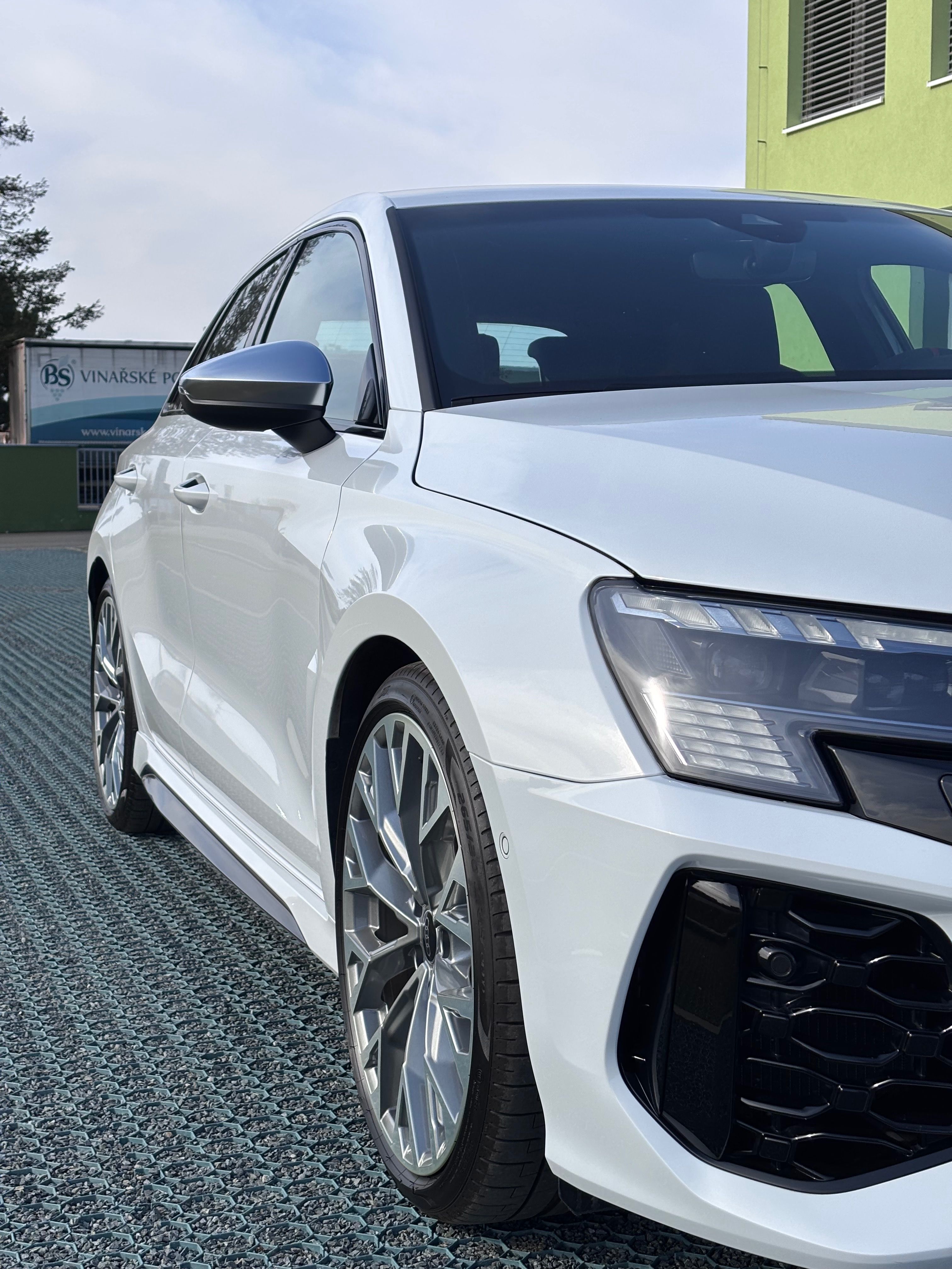 Audi RS3, Audi RS3 Sportback - fotka 2