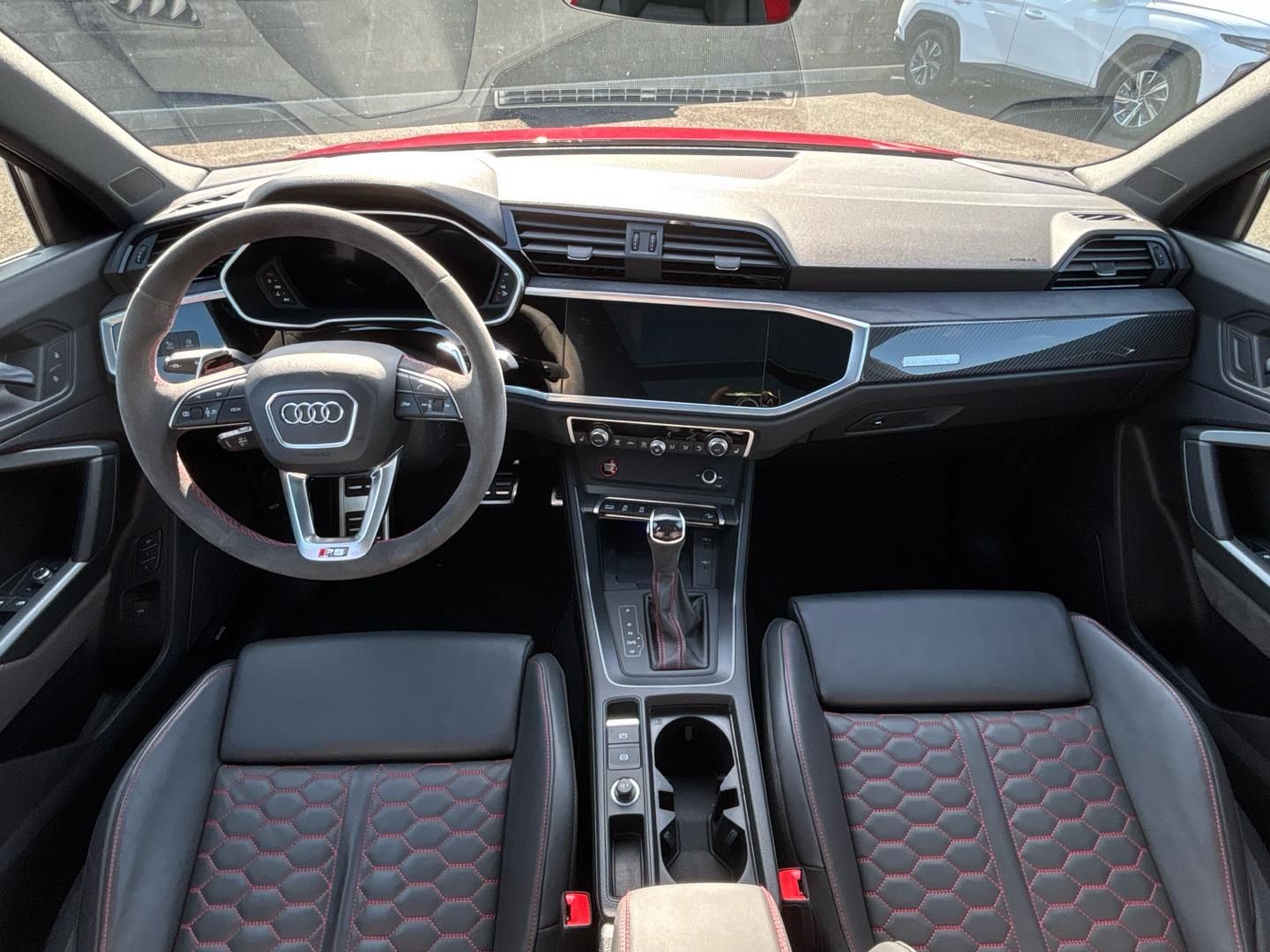 Audi RS Q3, 2.5 TFSi / 294 kW 4x4 - fotka 5