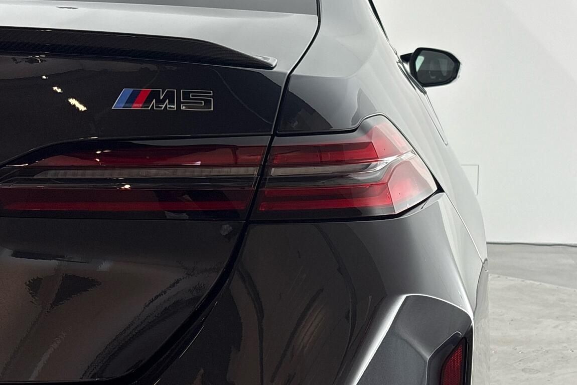 BMW M5, Sedan - fotka 5