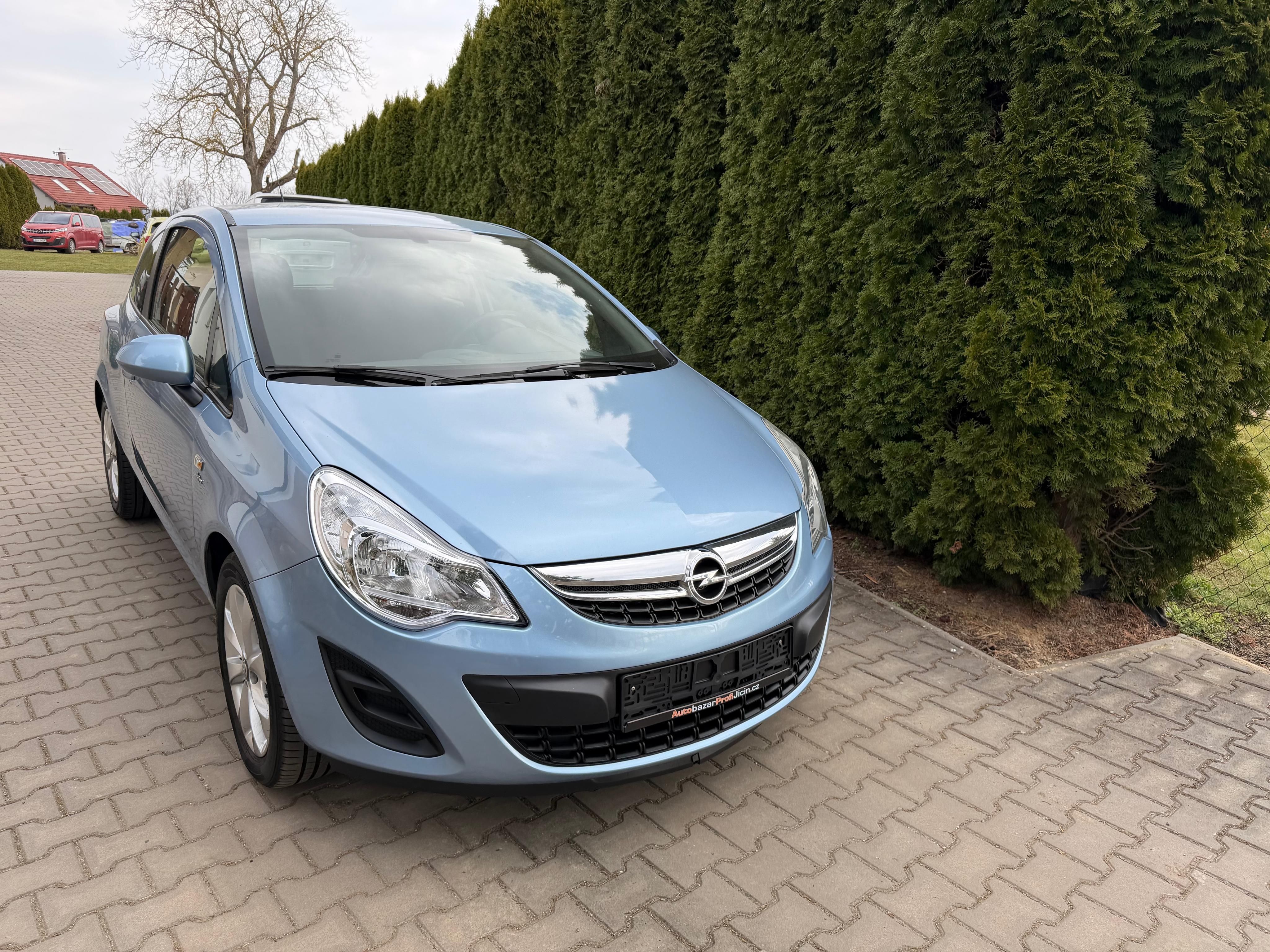 Opel Corsa, 1,4i/64kw pravid.servis Tažné - fotka 3
