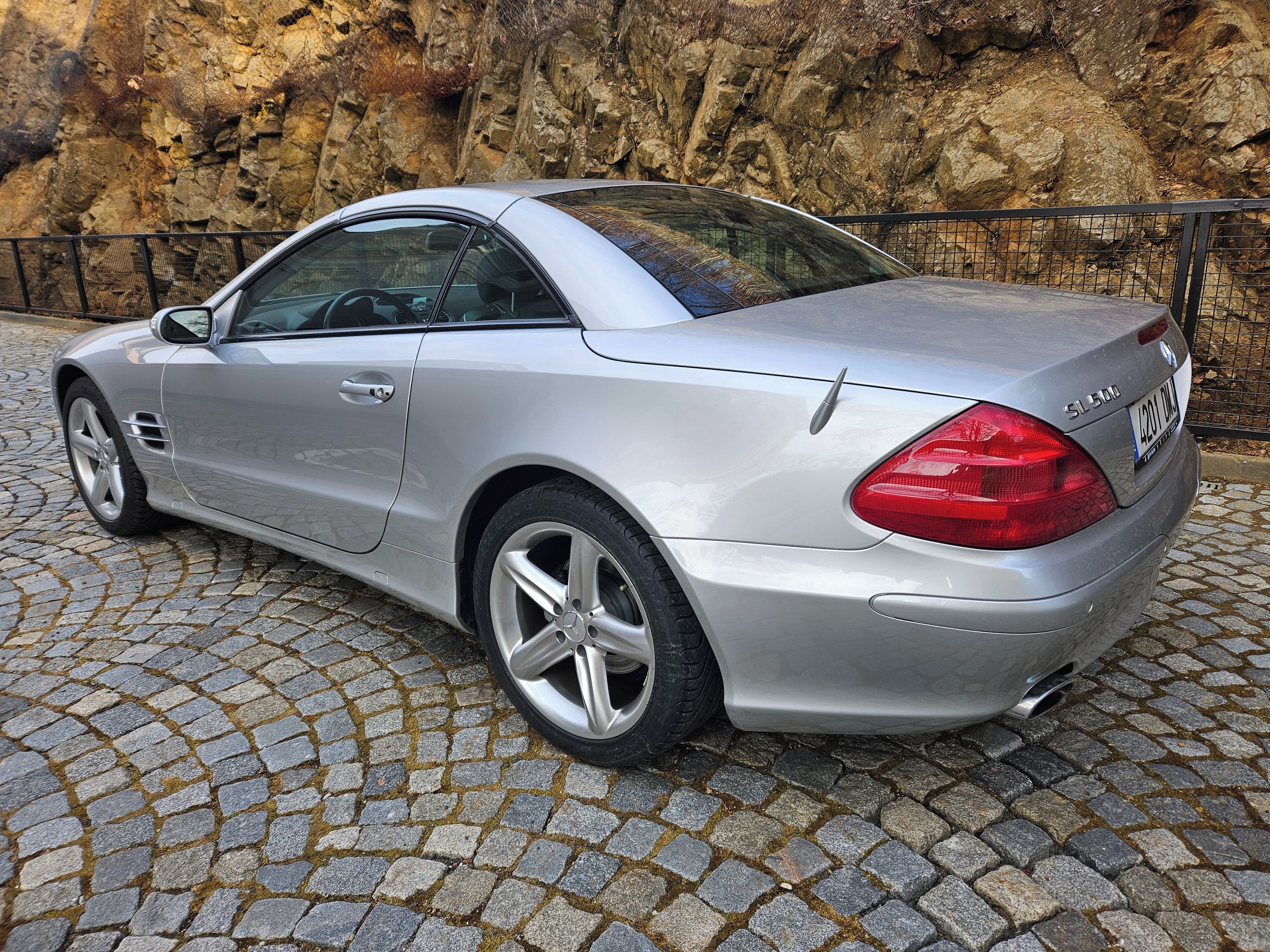 Mercedes-Benz SL, SL 500 ORIG. 20.850 km - fotka 3