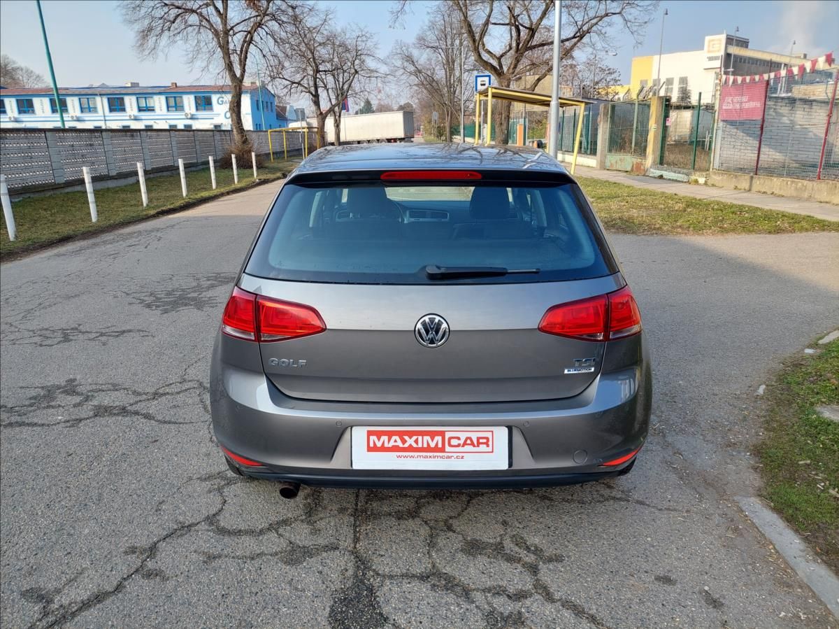 Volkswagen Golf, 1,2 TSi Bluemotion - fotka 6