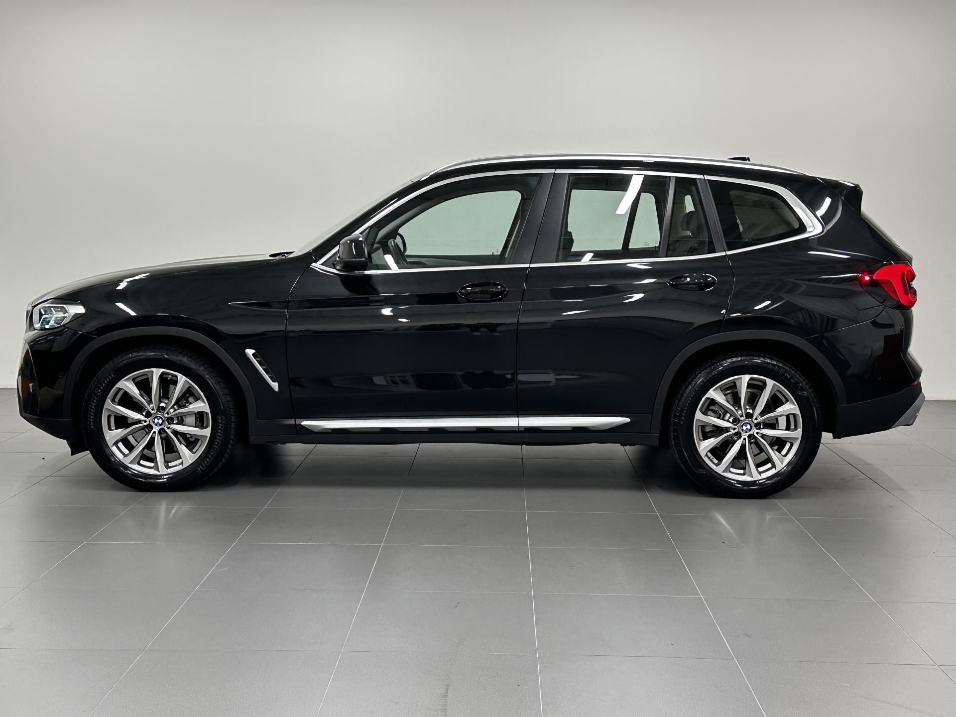 BMW X3, X3 xDrive 30d - fotka 3