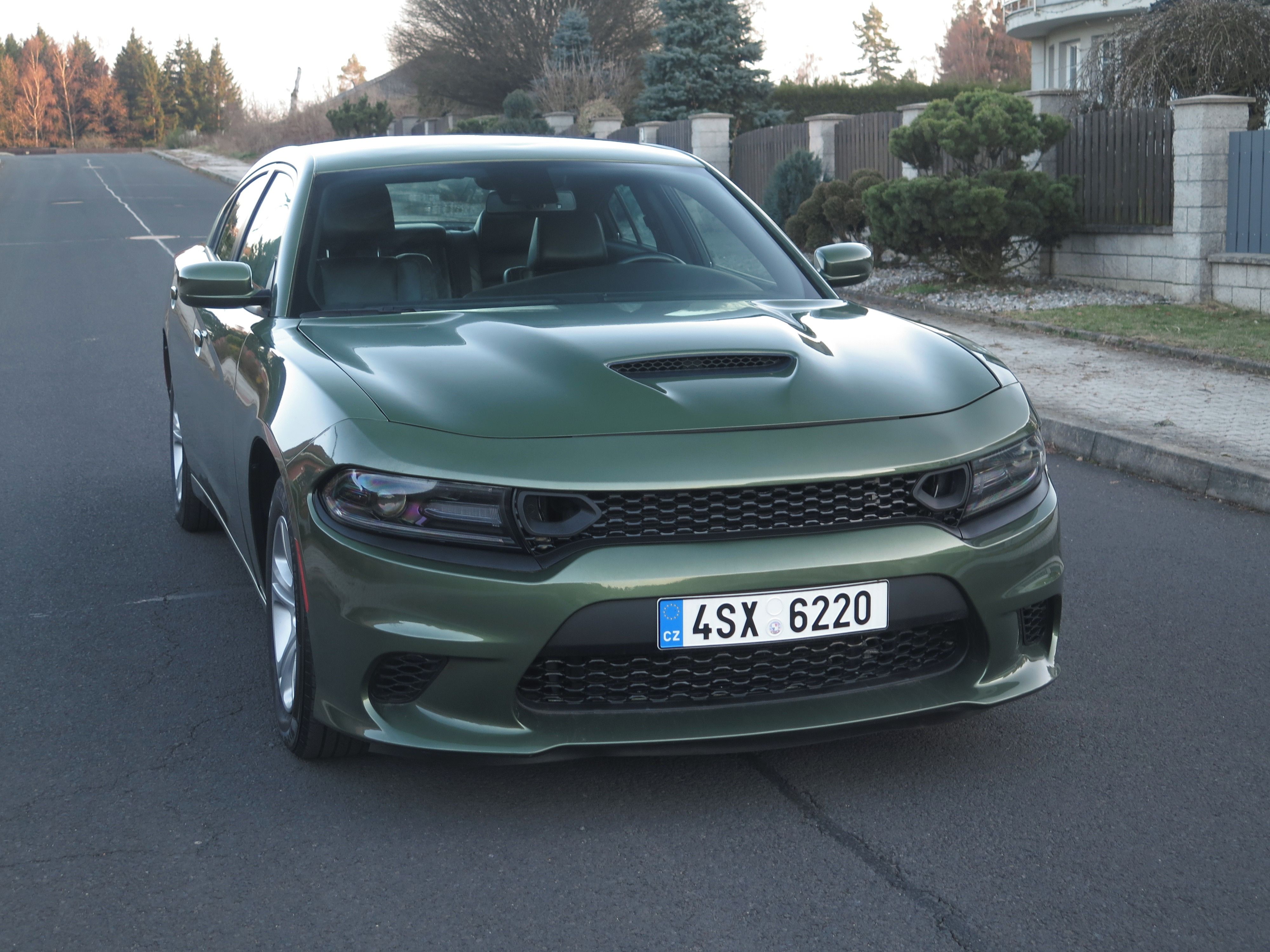Dodge Charger, 3.6 V6 2020 - DPH - SRT vzhled - fotka 2