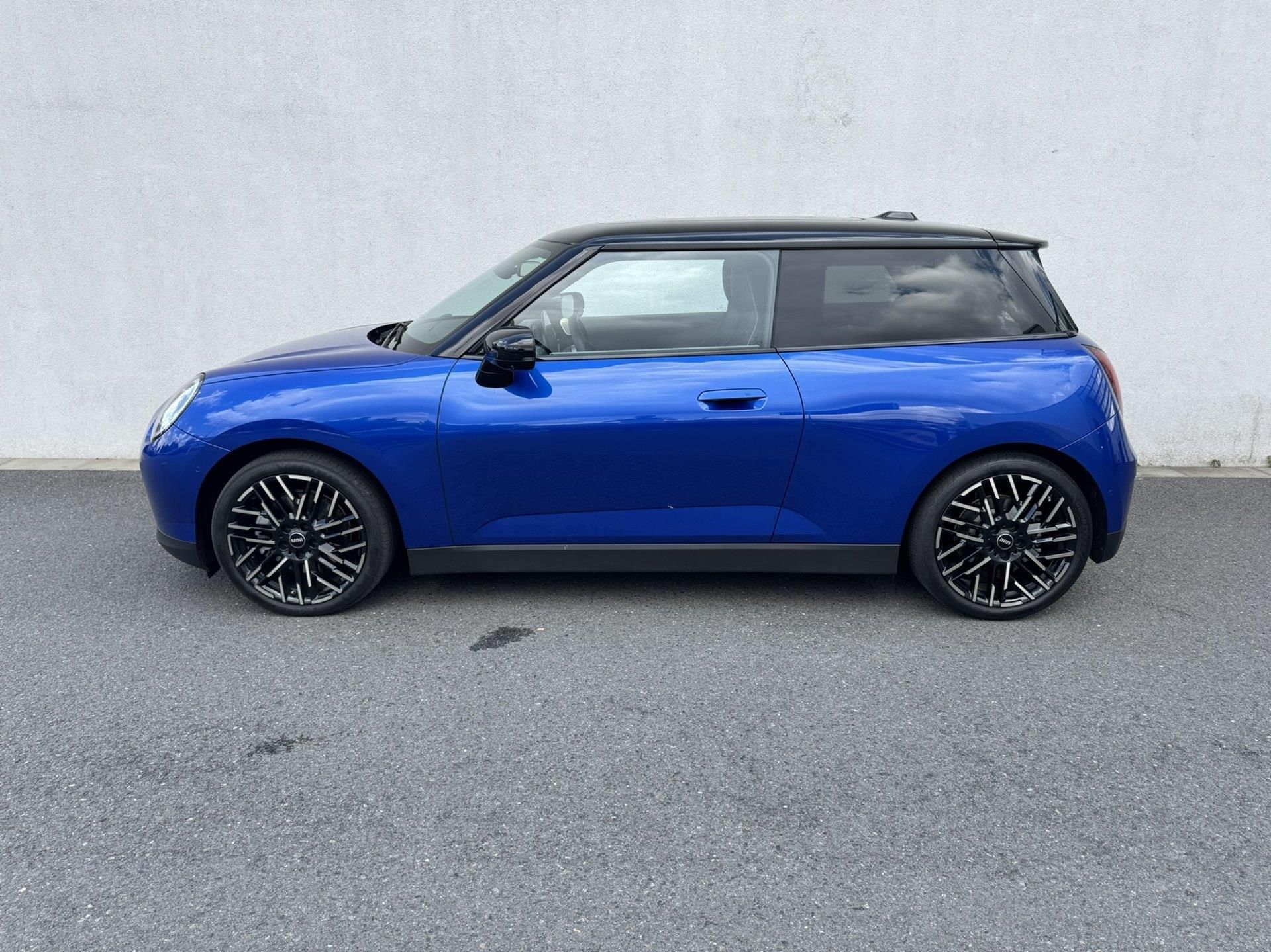 Mini Cooper, Cooper SE - fotka 5